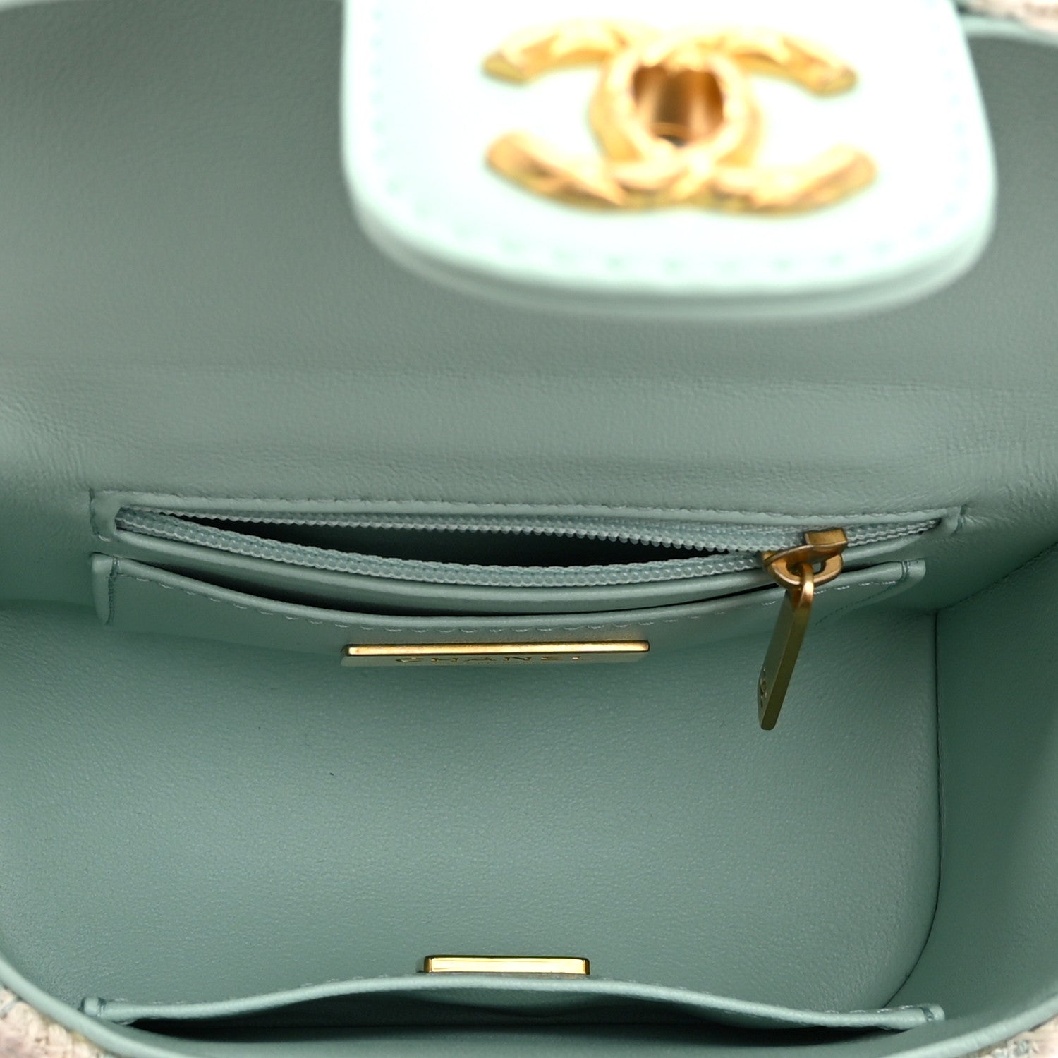 Chanel Tweed Handle Crush Small Vanity Case Light Green 5 of 10
