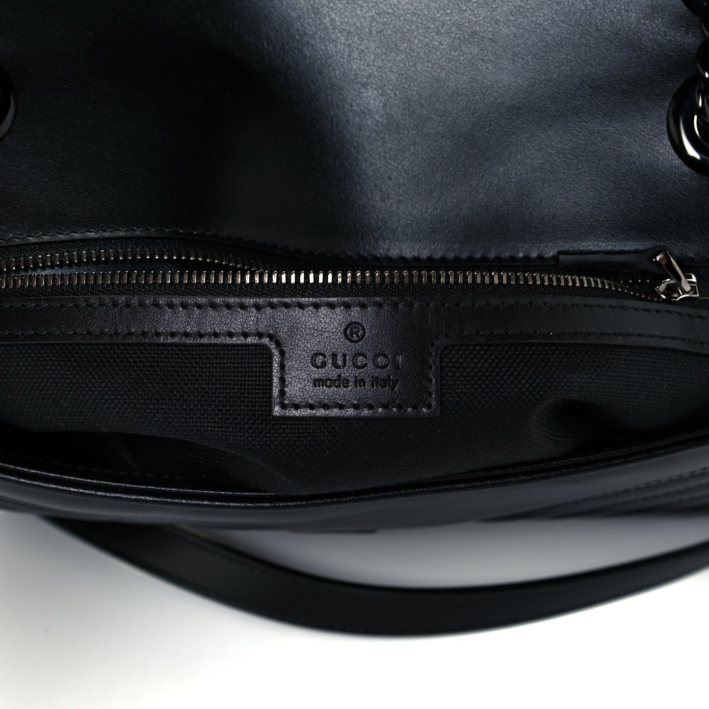 Calfskin Matelasse Monochrome Small GG Marmont Shoulder Bag Black