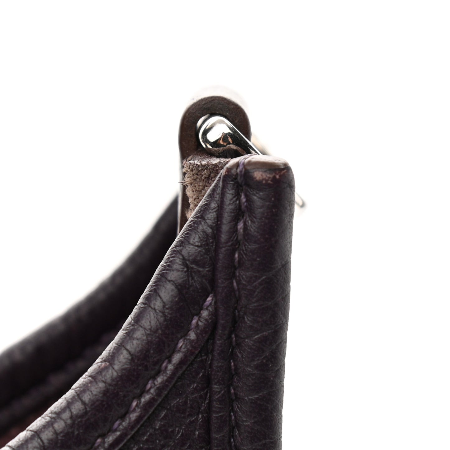 Taurillon Clemence Evelyne III GM Raisin