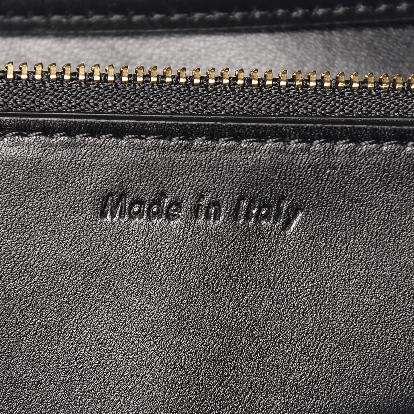 Box Calfskin Medium Classic Box Flap Bag Black