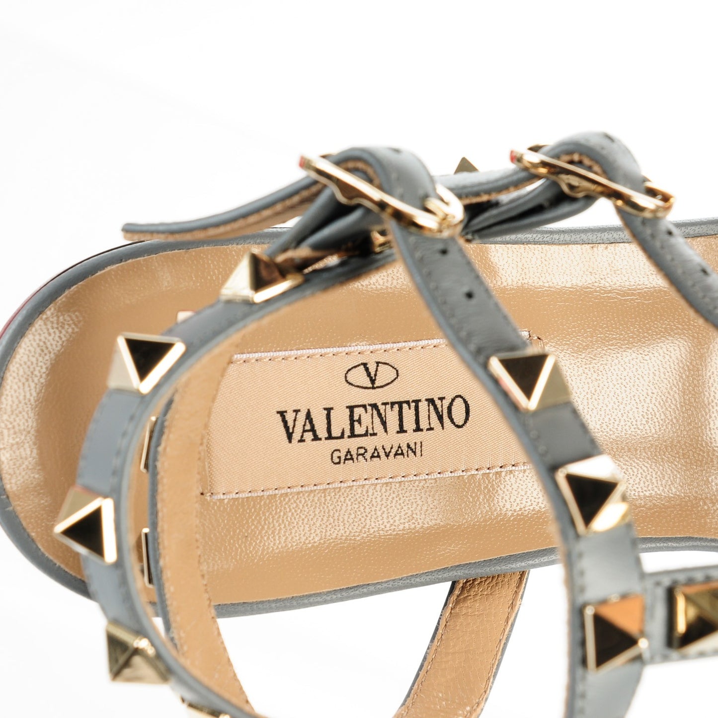 Calfskin Rockstud Gladiator Flat Sandals 36.5 Light Stone