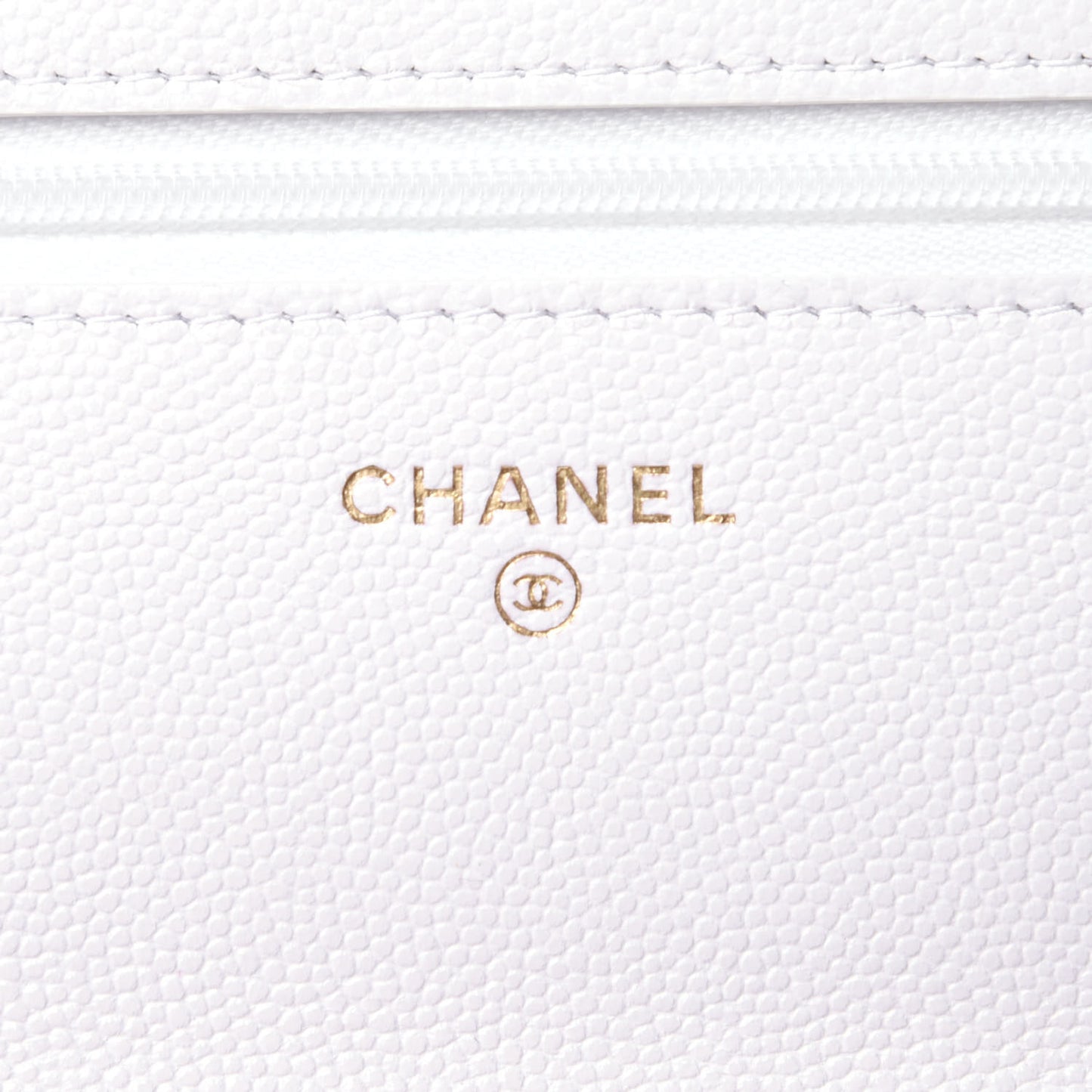 Caviar Quilted Wallet On Chain WOC White