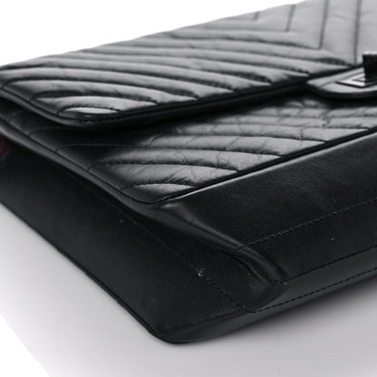 Chanel Aged Calfskin Chevron Quilted 2.55 Reissue 226 So Black 15 of 23
