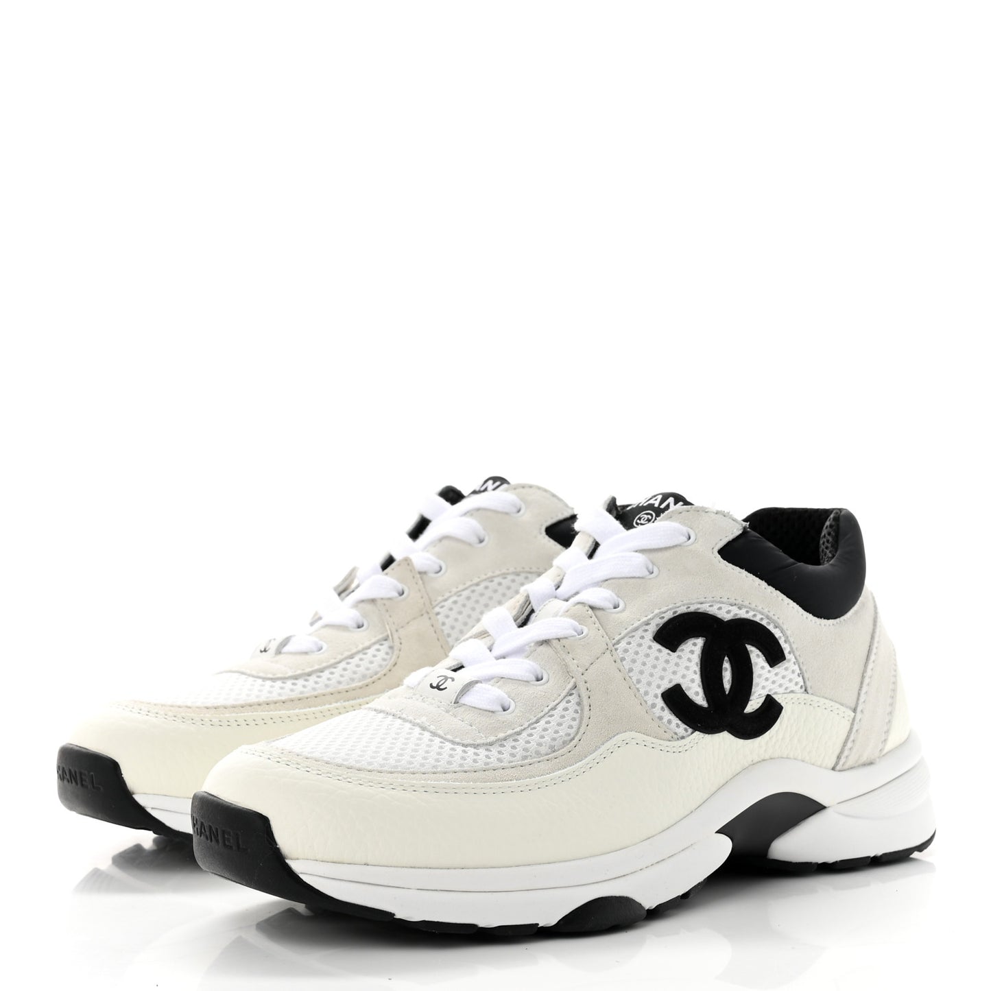 Mesh Suede Calfskin Grained Calfskin Womens CC Sneakers 39 White Black
