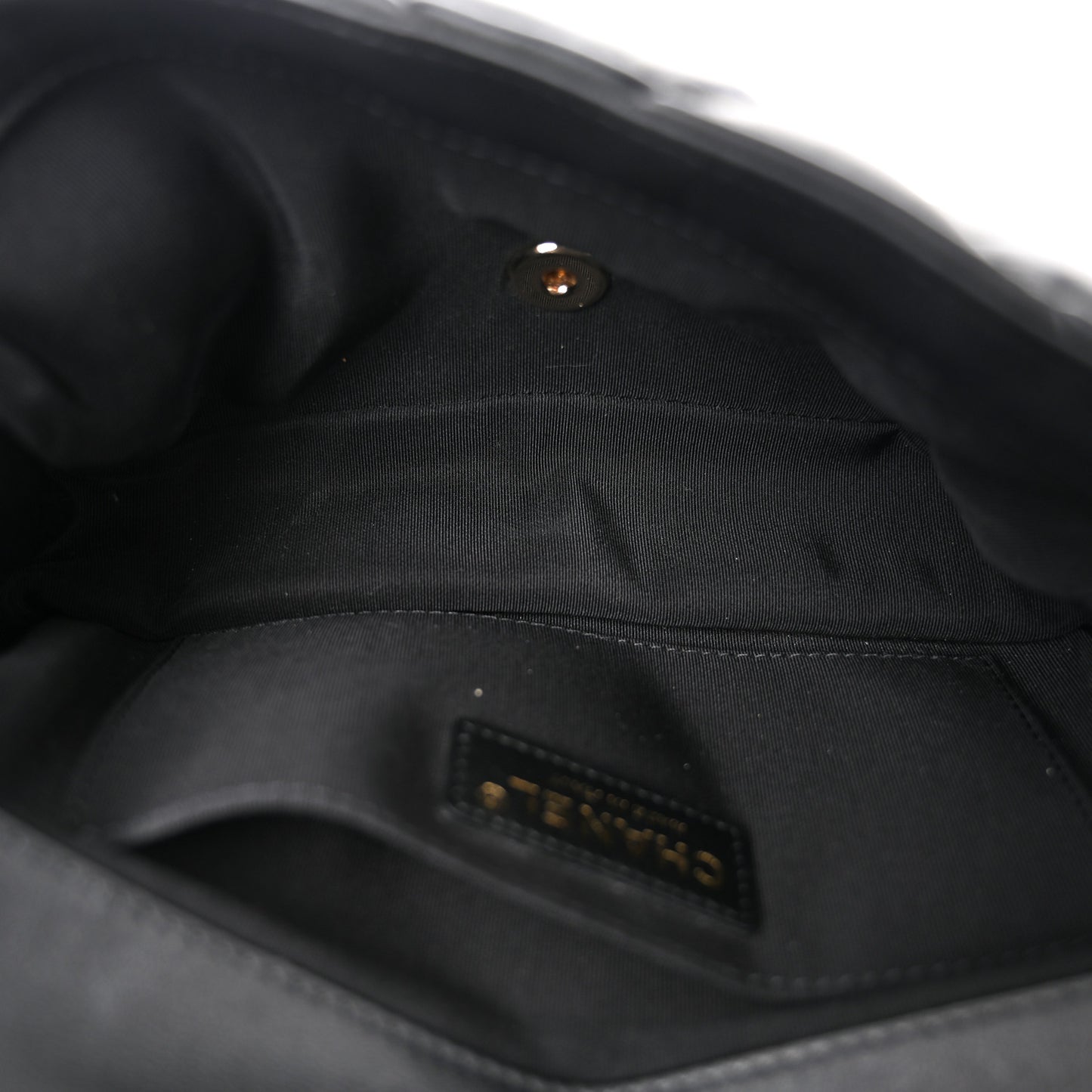 Calfskin Quilted Medium Bubbly Flap Black