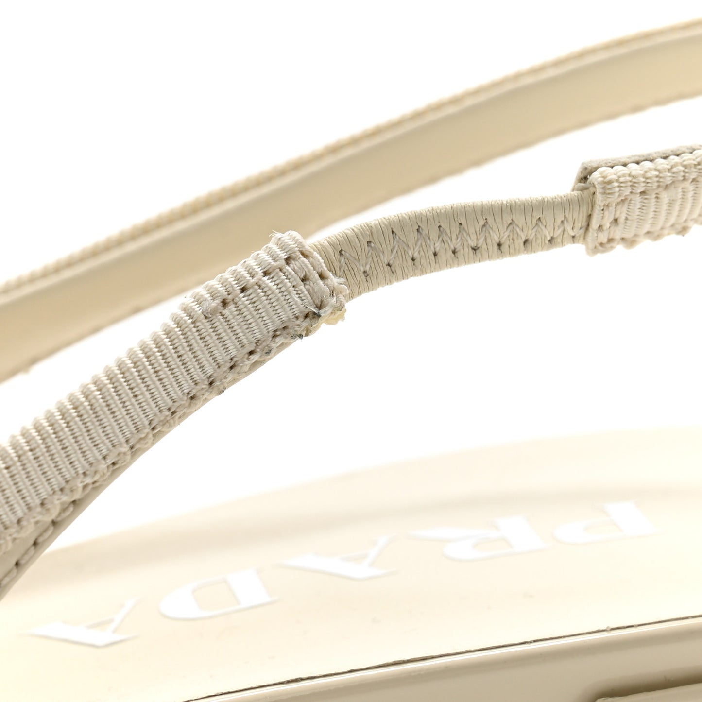 Vernice Triangle Bow 45mm Slingback Pumps 38.5 Avorio