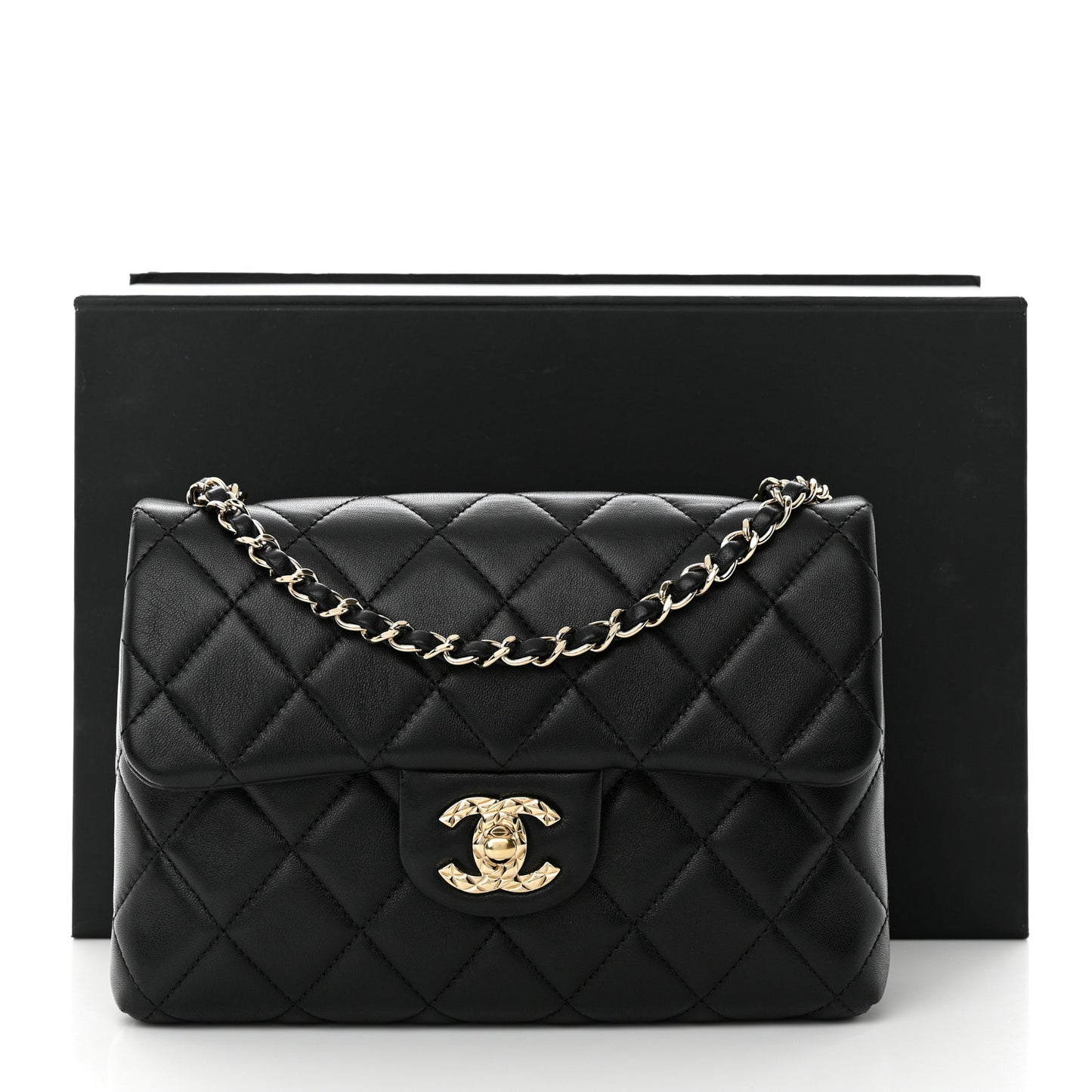 Lambskin Quilted CC Pocket Clutch With Chain Black