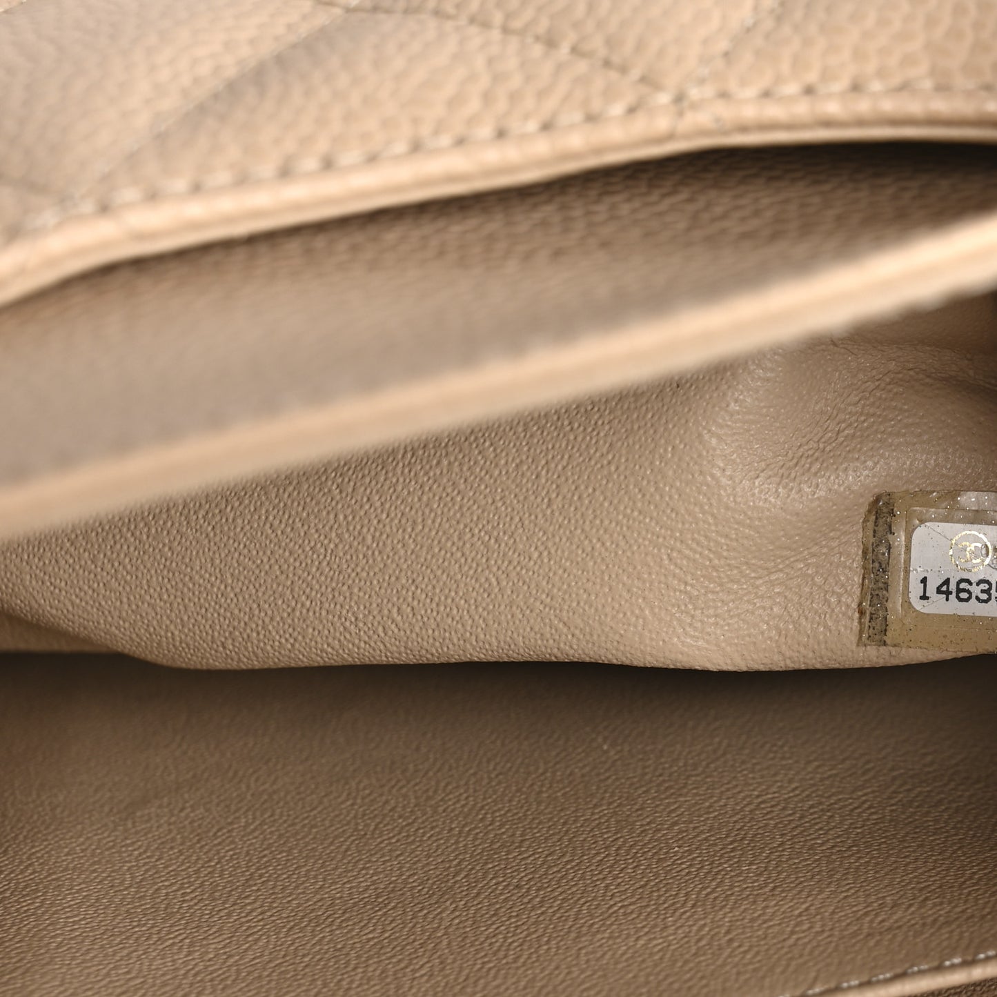 Caviar Quilted Jumbo Double Flap Beige Clair