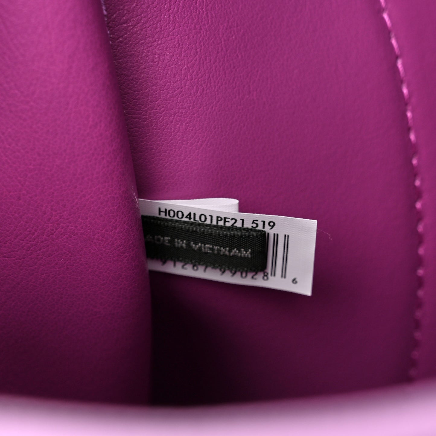 Grained Calfskin Medium The Tote Bag Regal Orchid