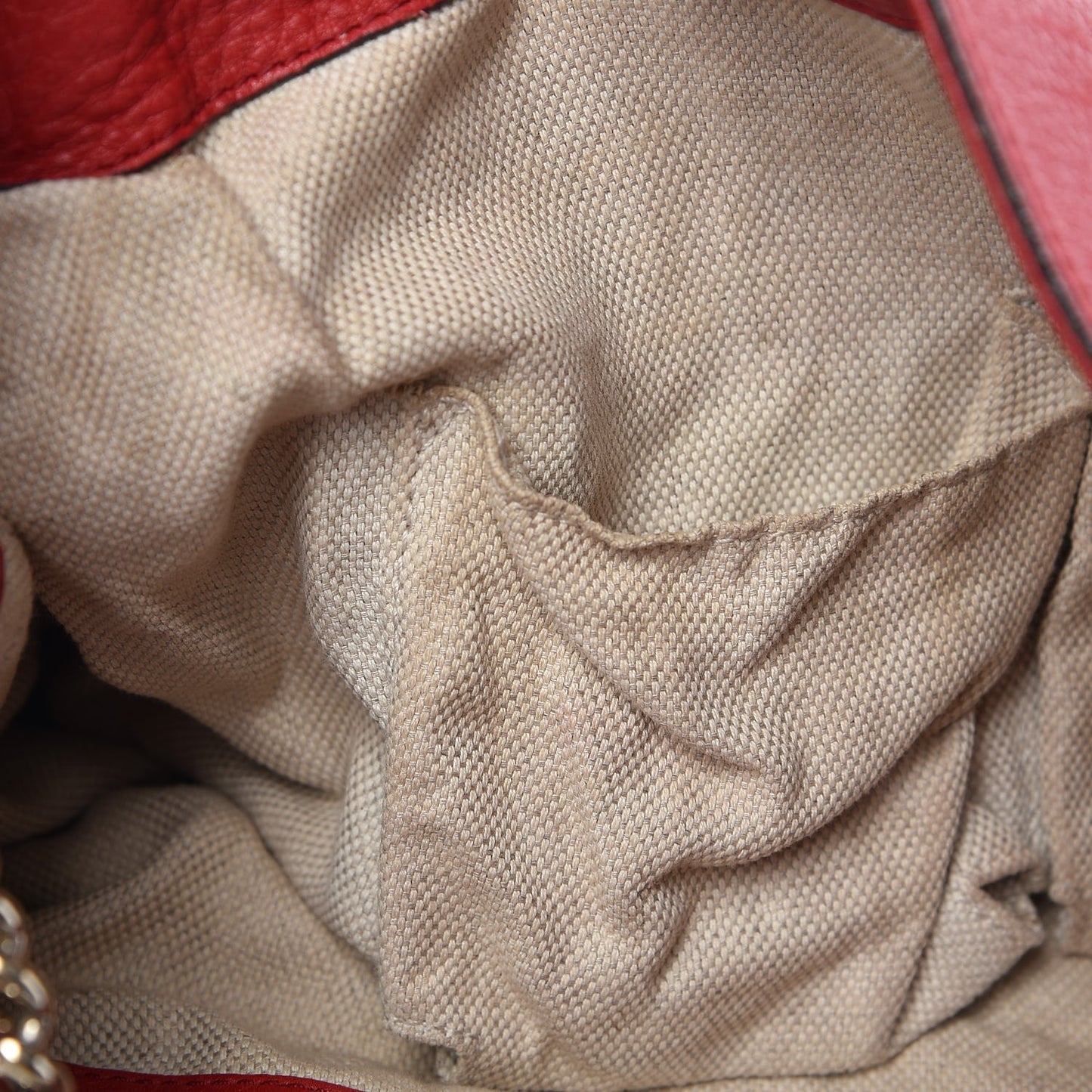 Pebbled Calfskin Medium Soho Chain Shoulder Bag Tabasco Red