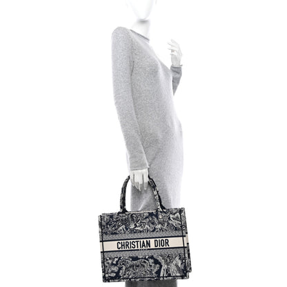 Christian Dior CHRISTIAN DIOR Canvas Embroidered Medium Toile De Jouy Reverse Book Tote Blue 2 of 10