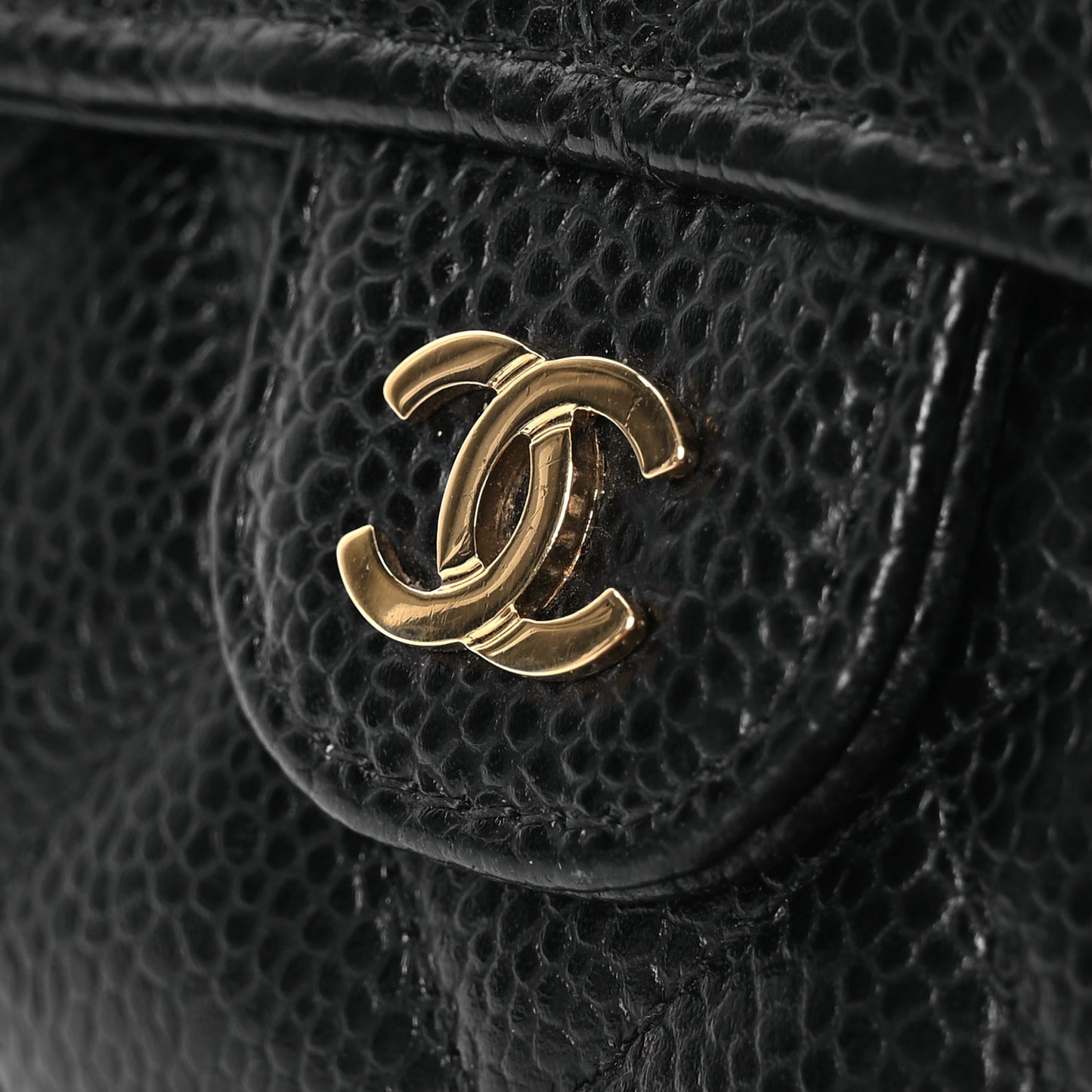 Caviar Quilted Large Gusset Flap Wallet Black