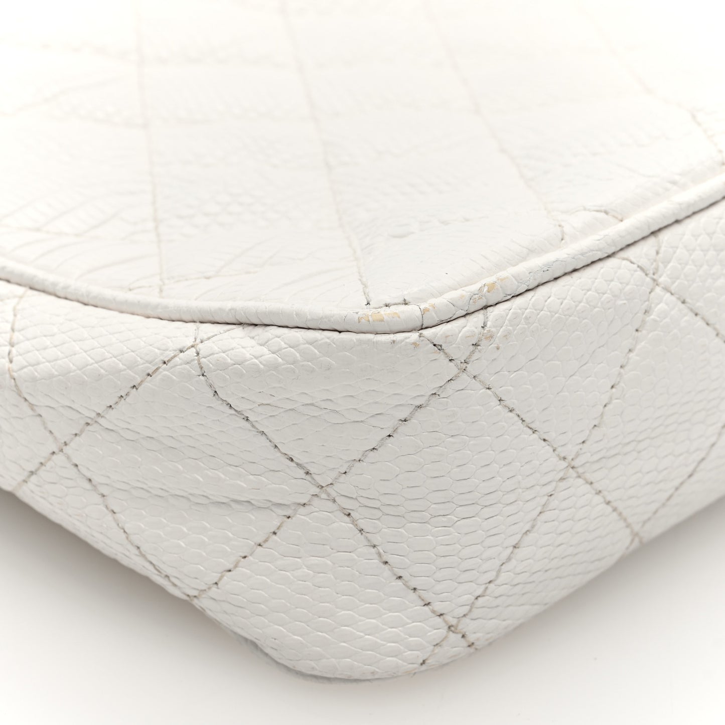 Lizard Quilted Small Tassel Camera Case White