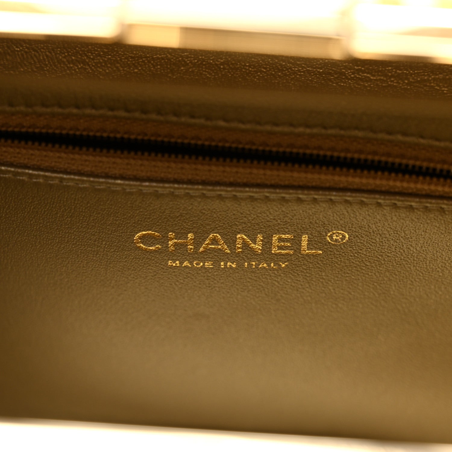 Chanel Raffia Calfskin Medium CC Filigree Vanity Case Gold 7 of 11