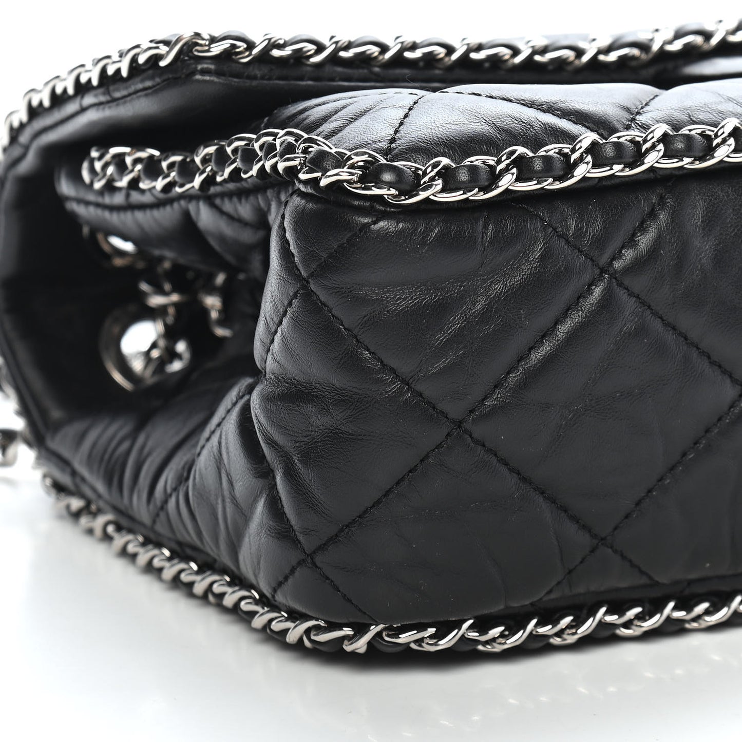 Crumpled Calfskin Medium Chain Flap Black