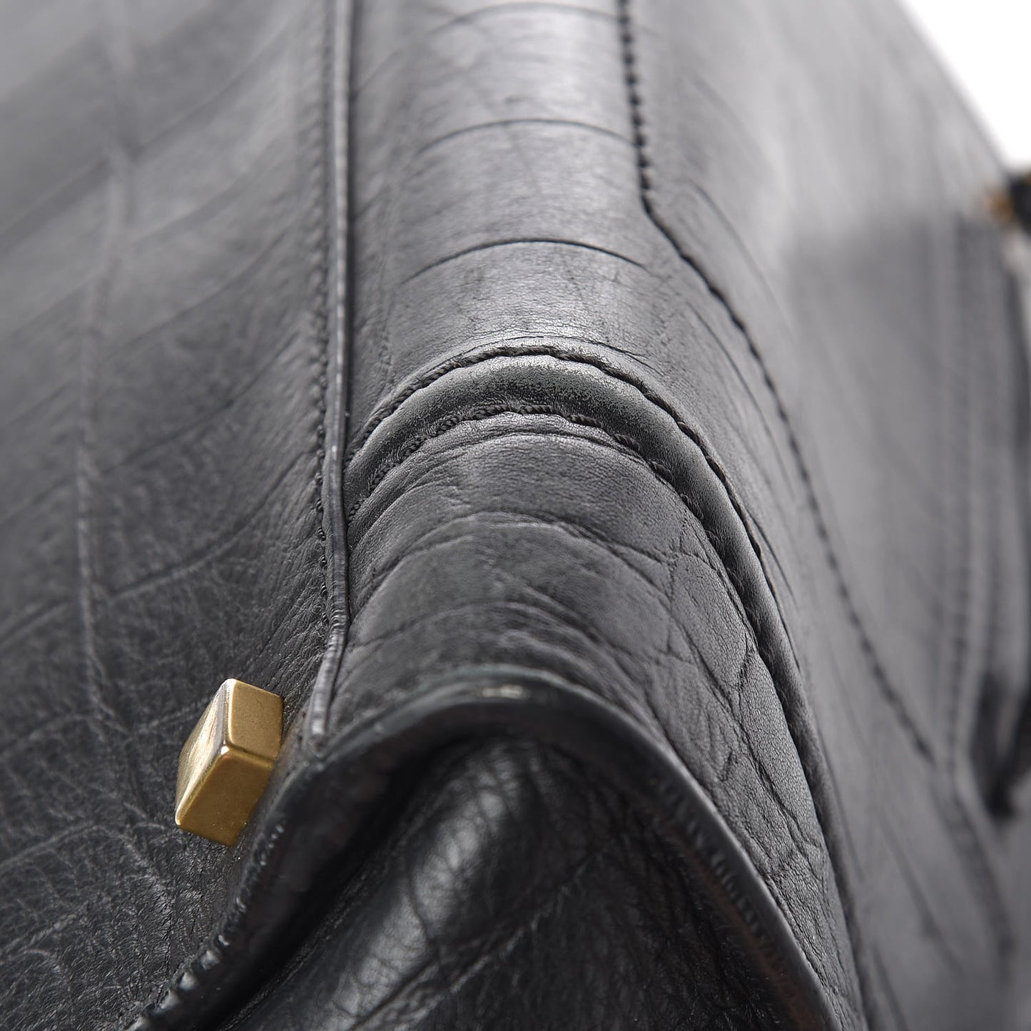 Crocodile Embossed Calfskin Medium Phantom Luggage Black
