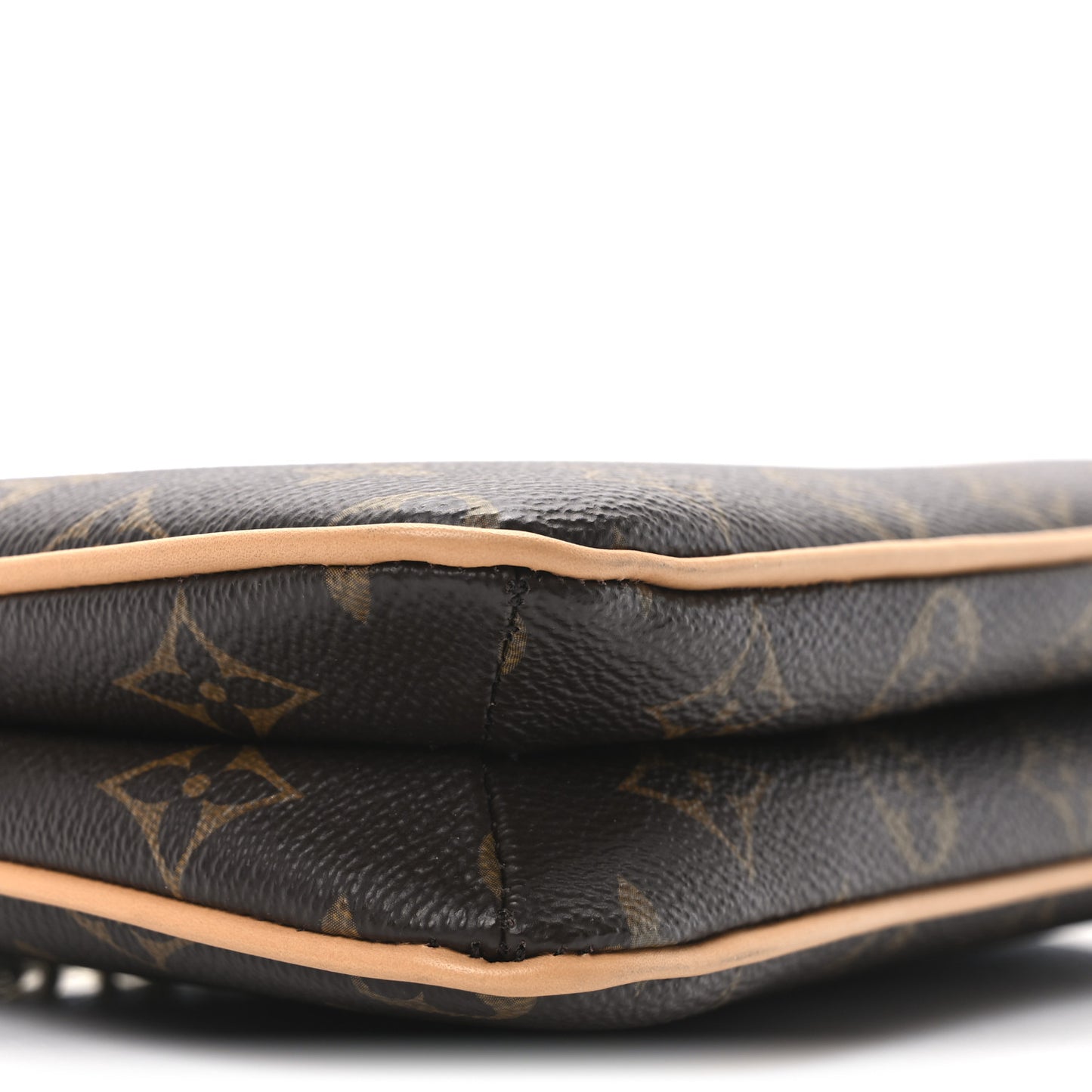 Monogram Liv Pochette
