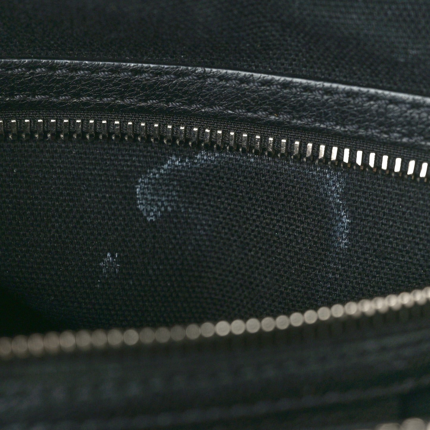 Sugar Goatskin Small Antigona Black
