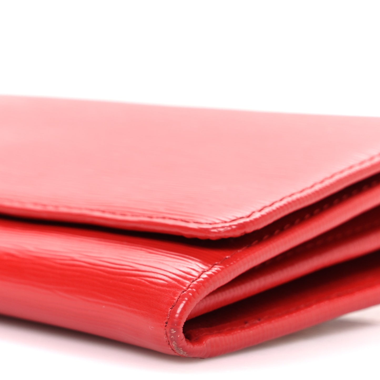 Vitello Move Metal Oro Chain Wallet Lacca