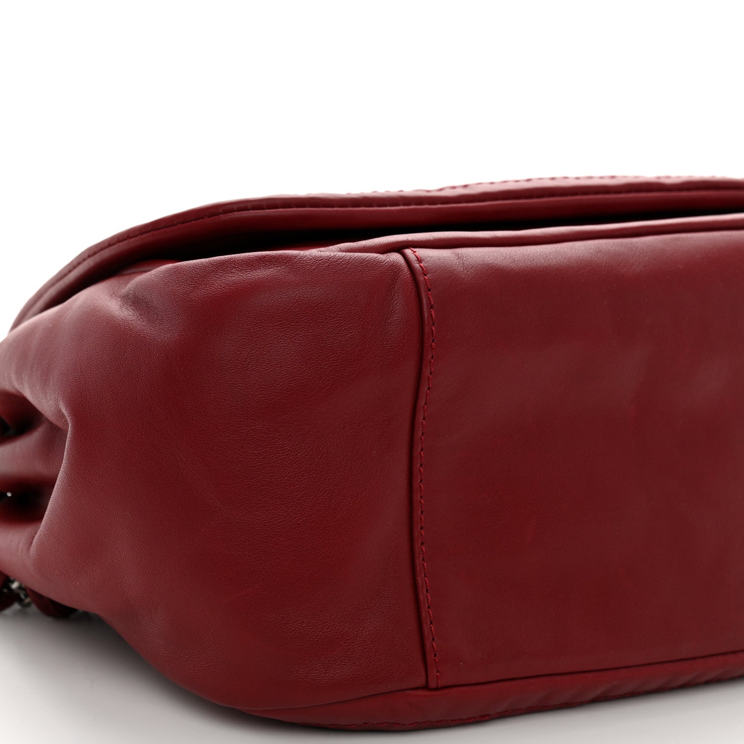 Chanel Smooth Calfskin Luxe Ligne Flap Red 9 of 10