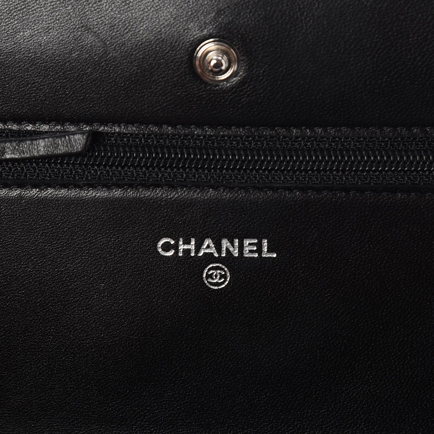 Lambskin Quilted Wallet On Chain WOC Black