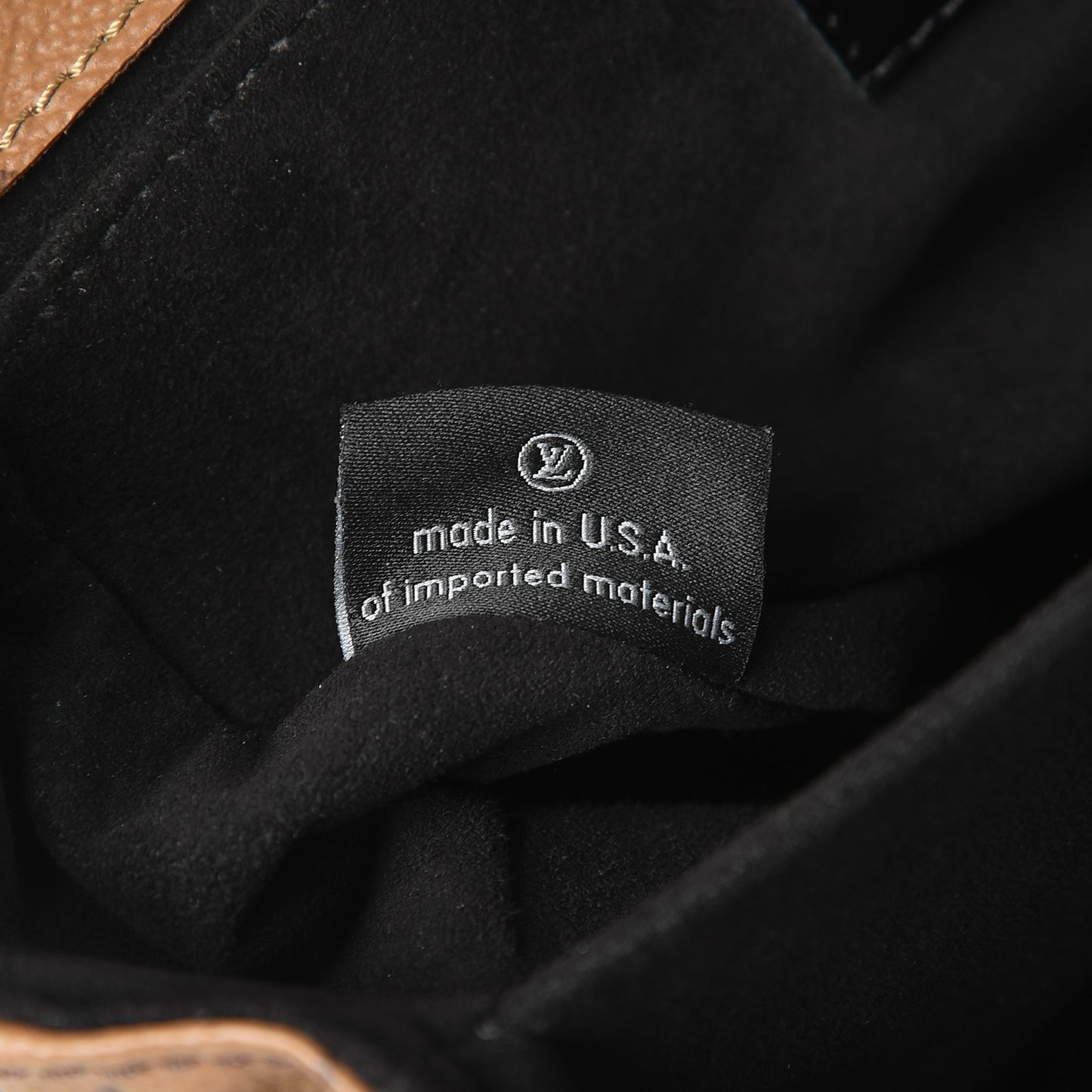 Reverse Monogram Pochette Metis