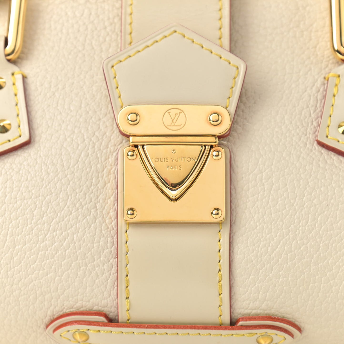 Suhali L Epanoui PM White