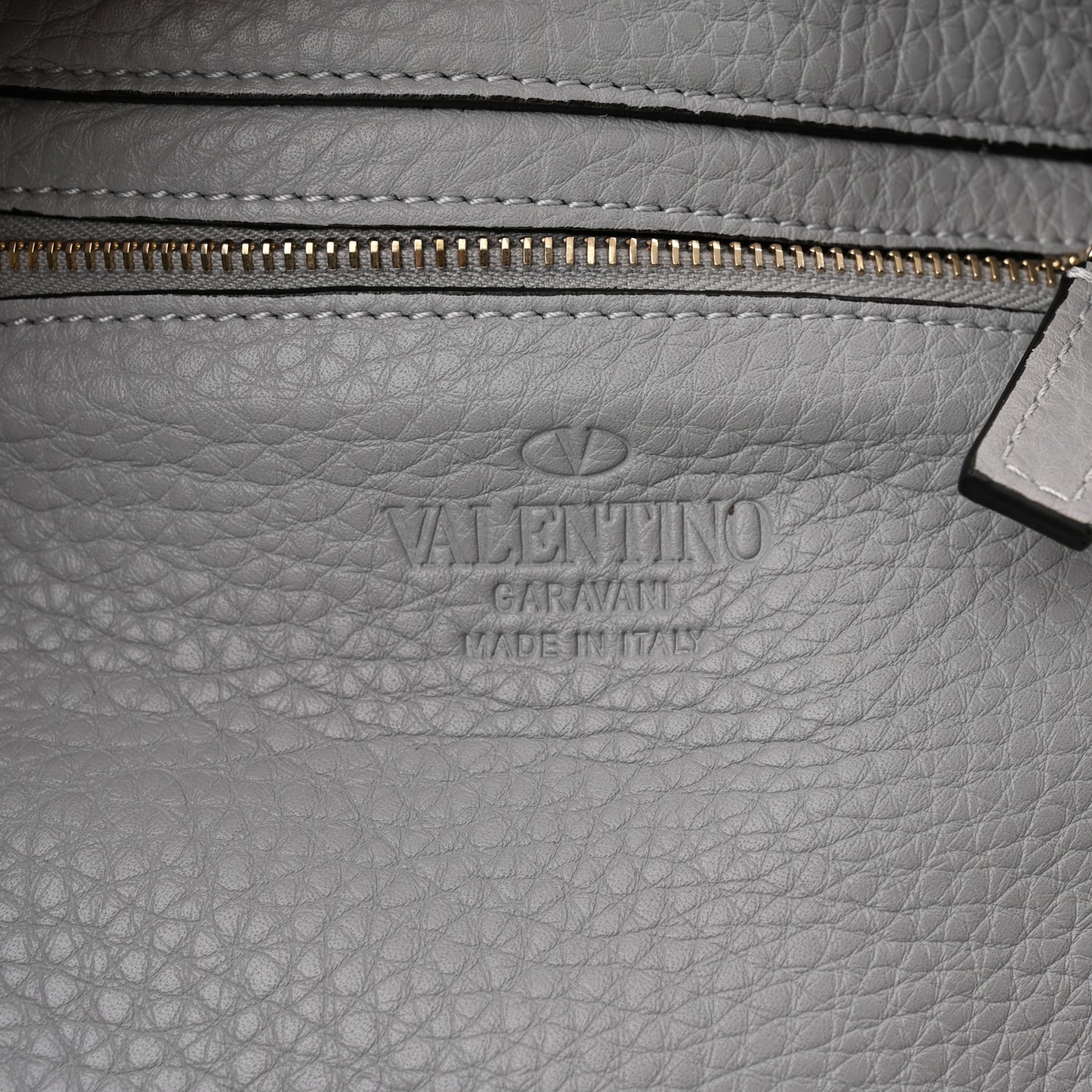 Pebbled Calfskin Mini Rockstud Flip-Lock Messenger Bag Pastel Grey