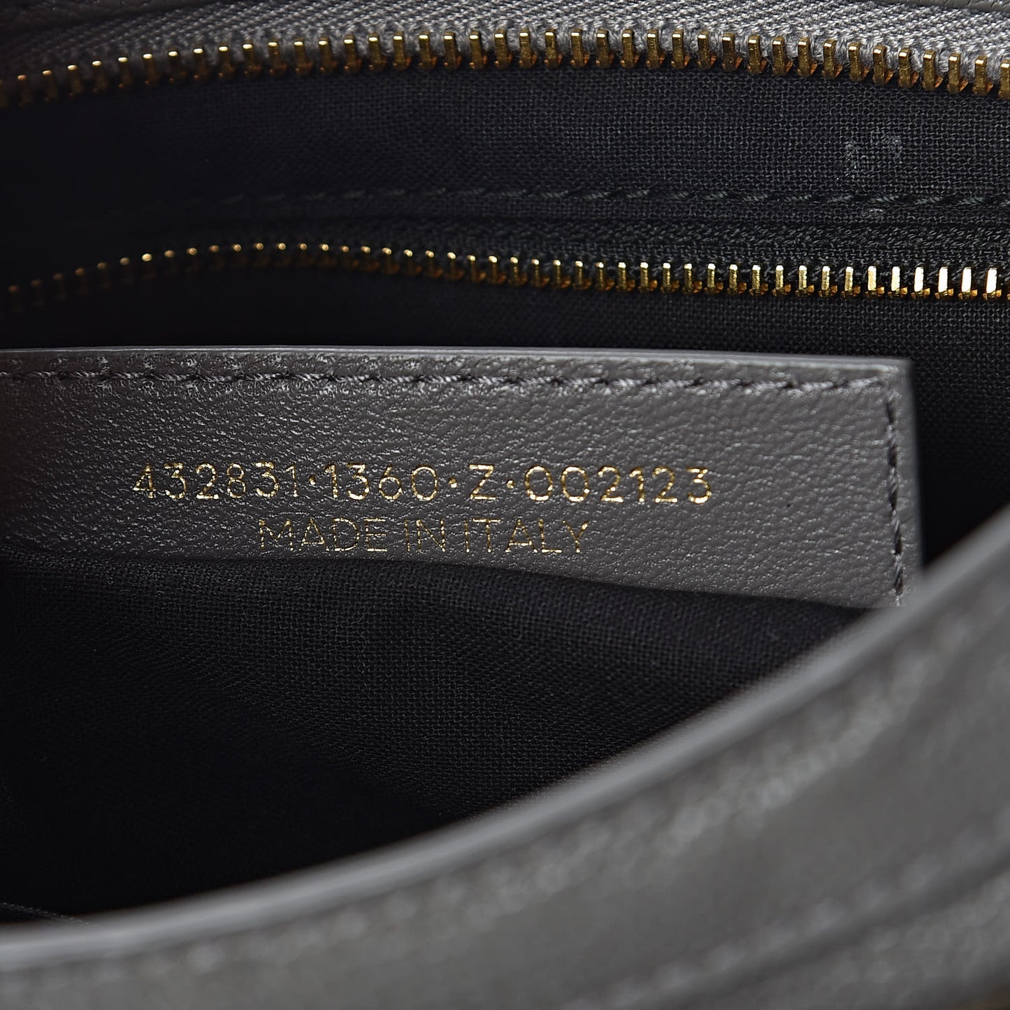 Chevre Gold Metallic Edge Hardware S City Gris Acier