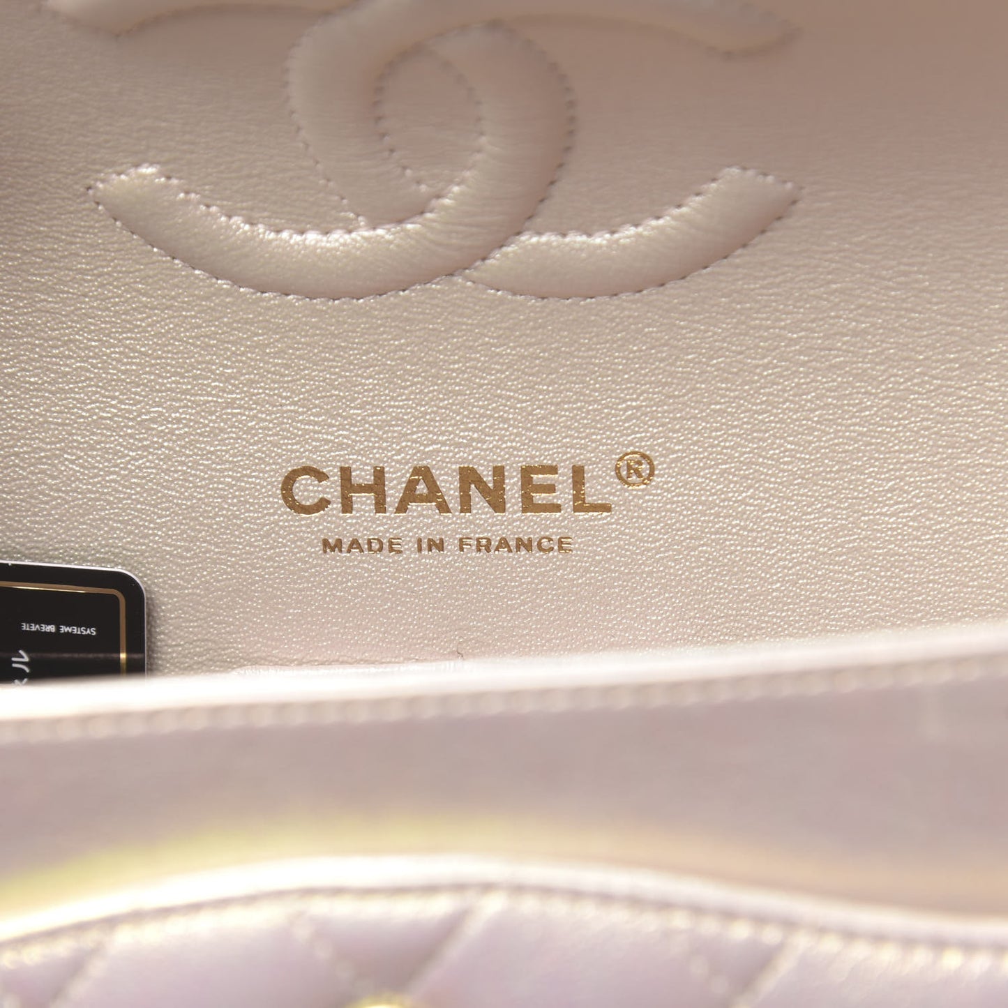 Iridescent Lambskin Quilted Medium Double Flap Ivory