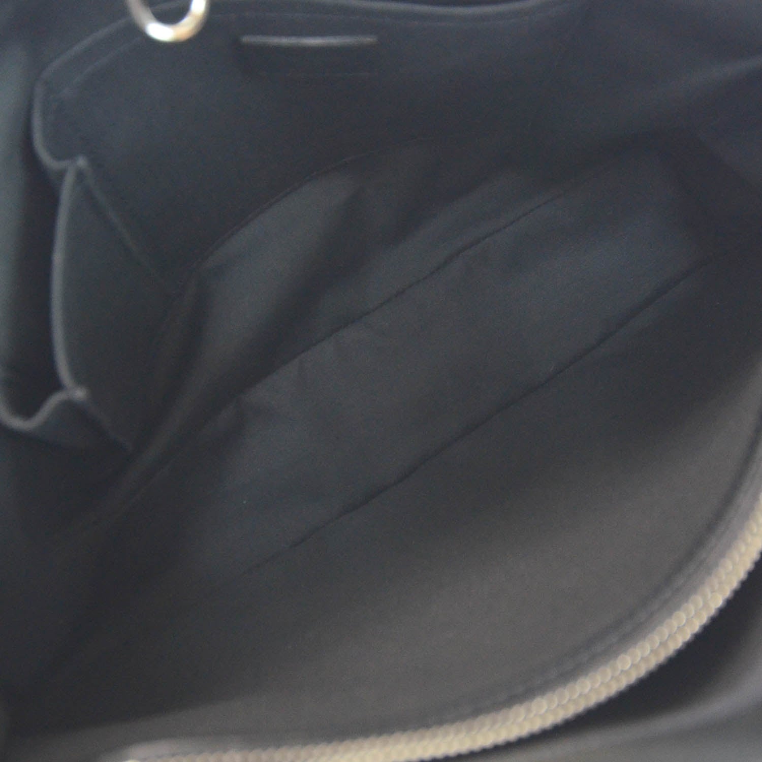 Louis Vuitton Epi Passy GM Black 8 of 9