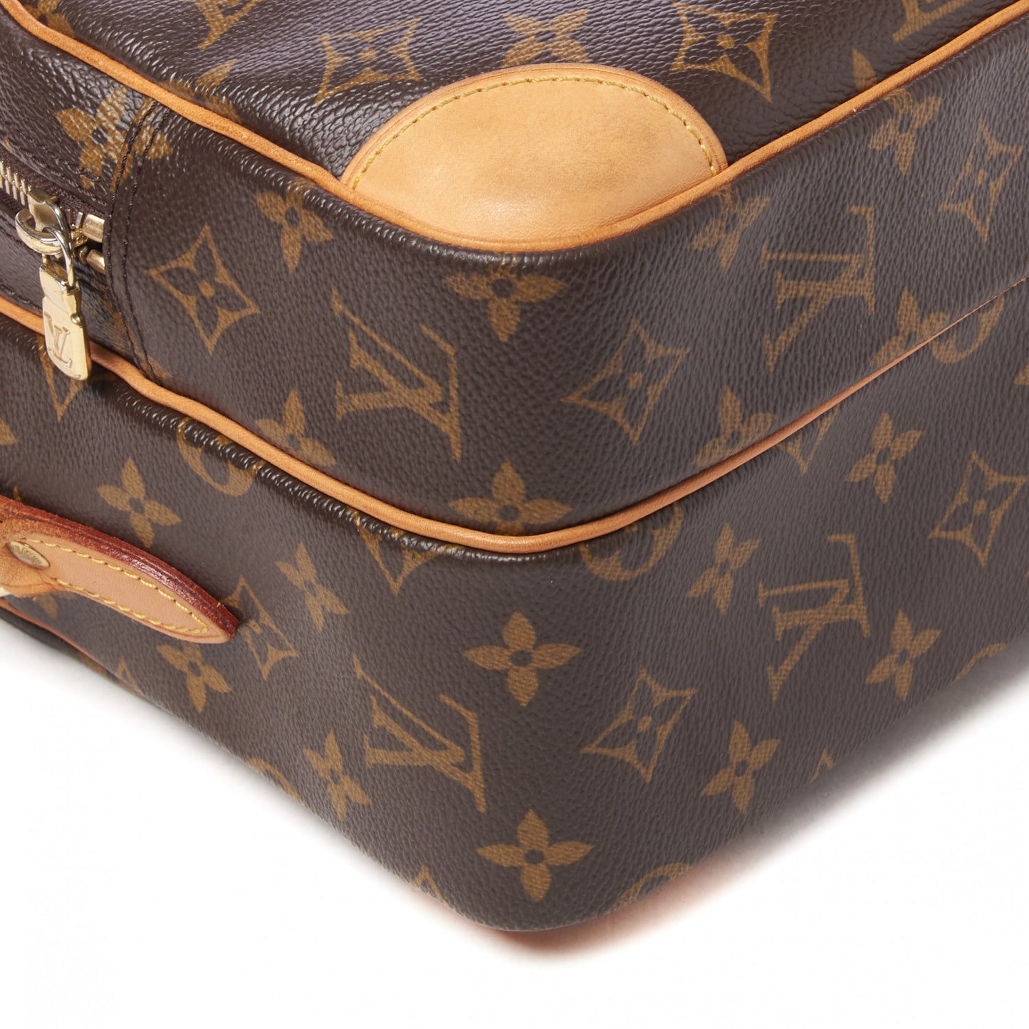 Monogram Nil 28