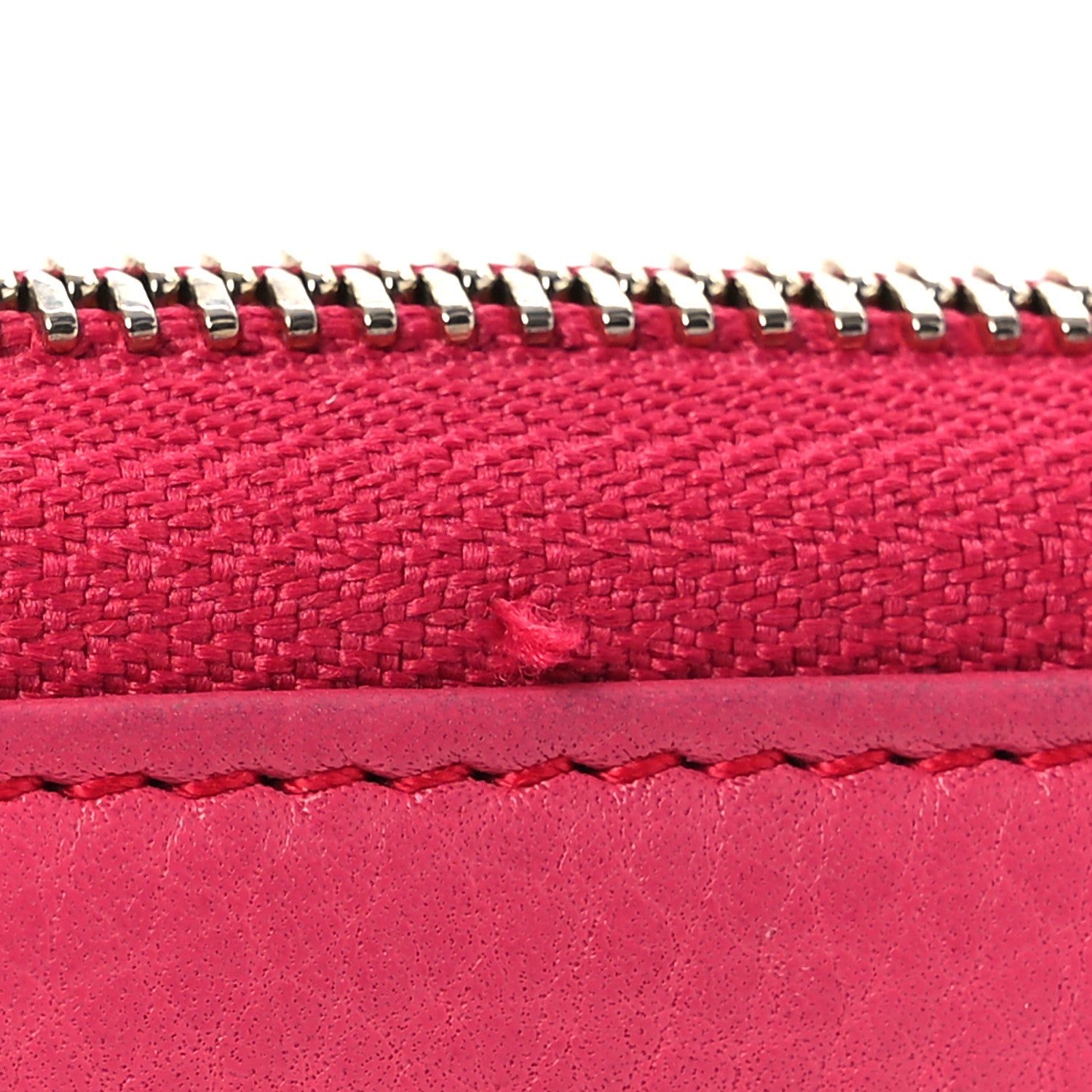 Gucci Pebbled Calfskin Soho Zip Around Wallet Pink 13 of 17