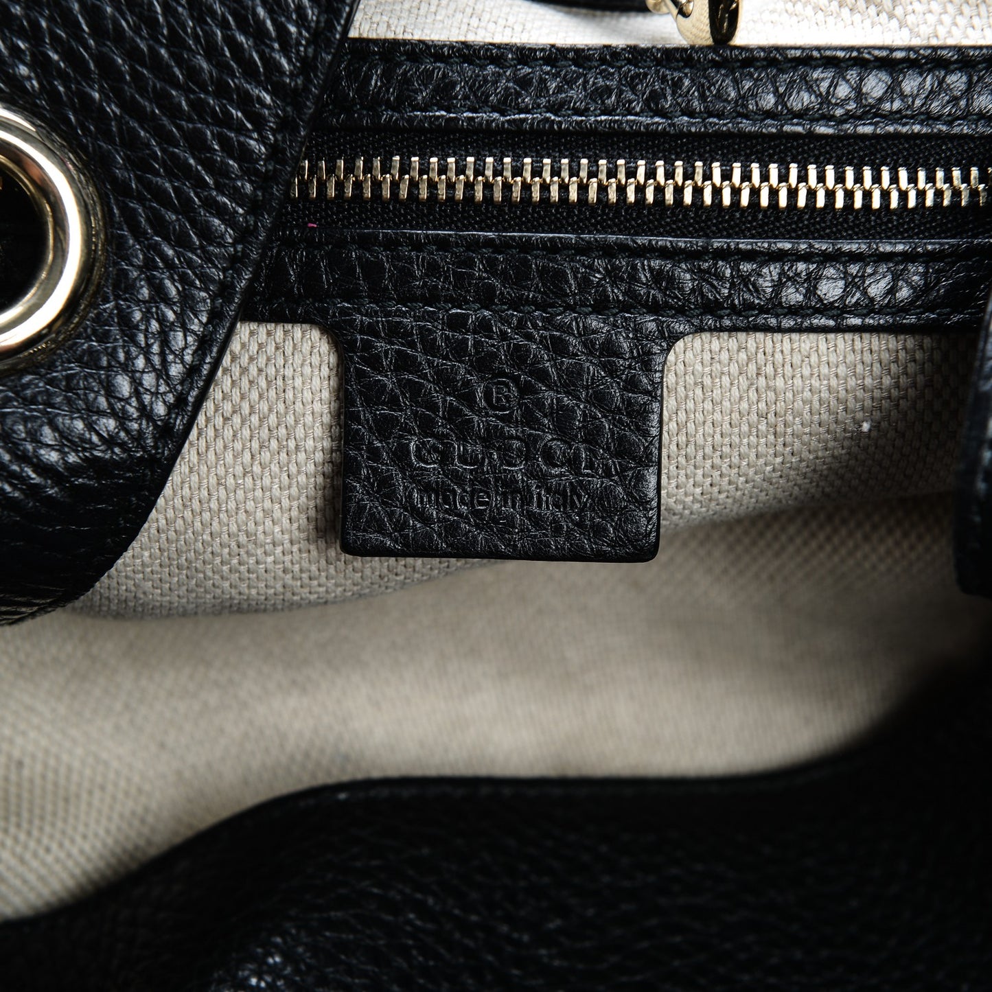 Pebbled Calfskin Medium Soho Chain Shoulder Bag Black