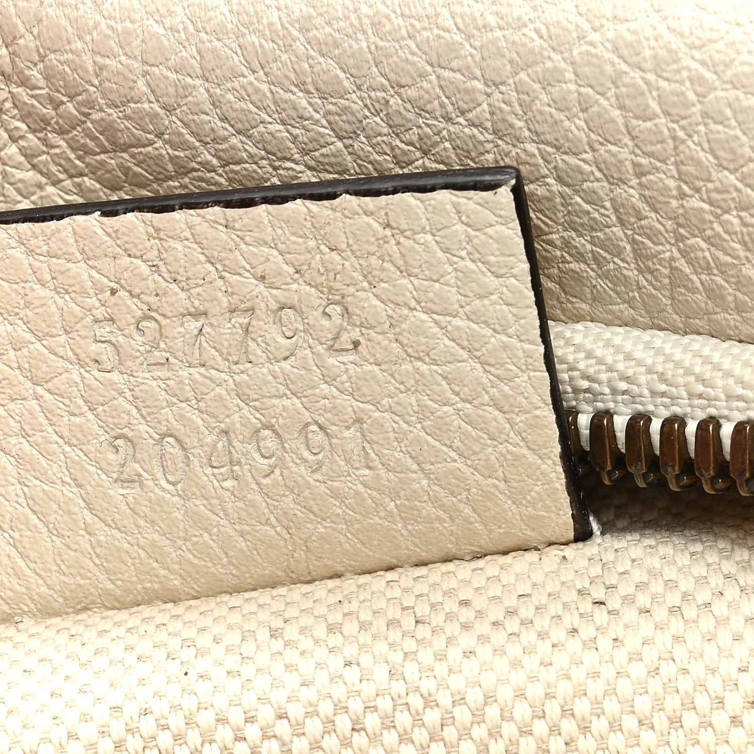 Gucci Grained Calfskin Small Logo Belt Bag White 7 of 9