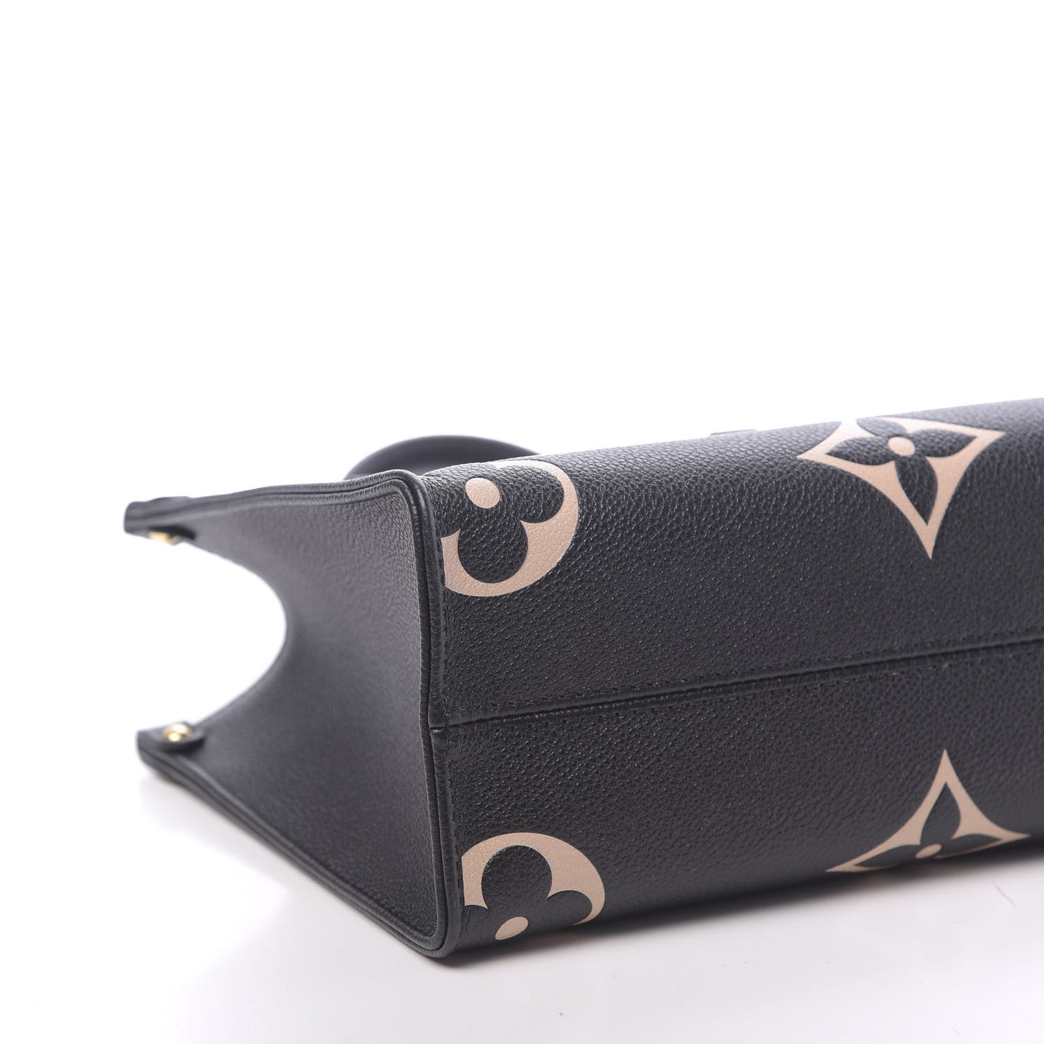 Louis Vuitton Empreinte Monogram Giant Onthego PM Black Beige 7 of 9