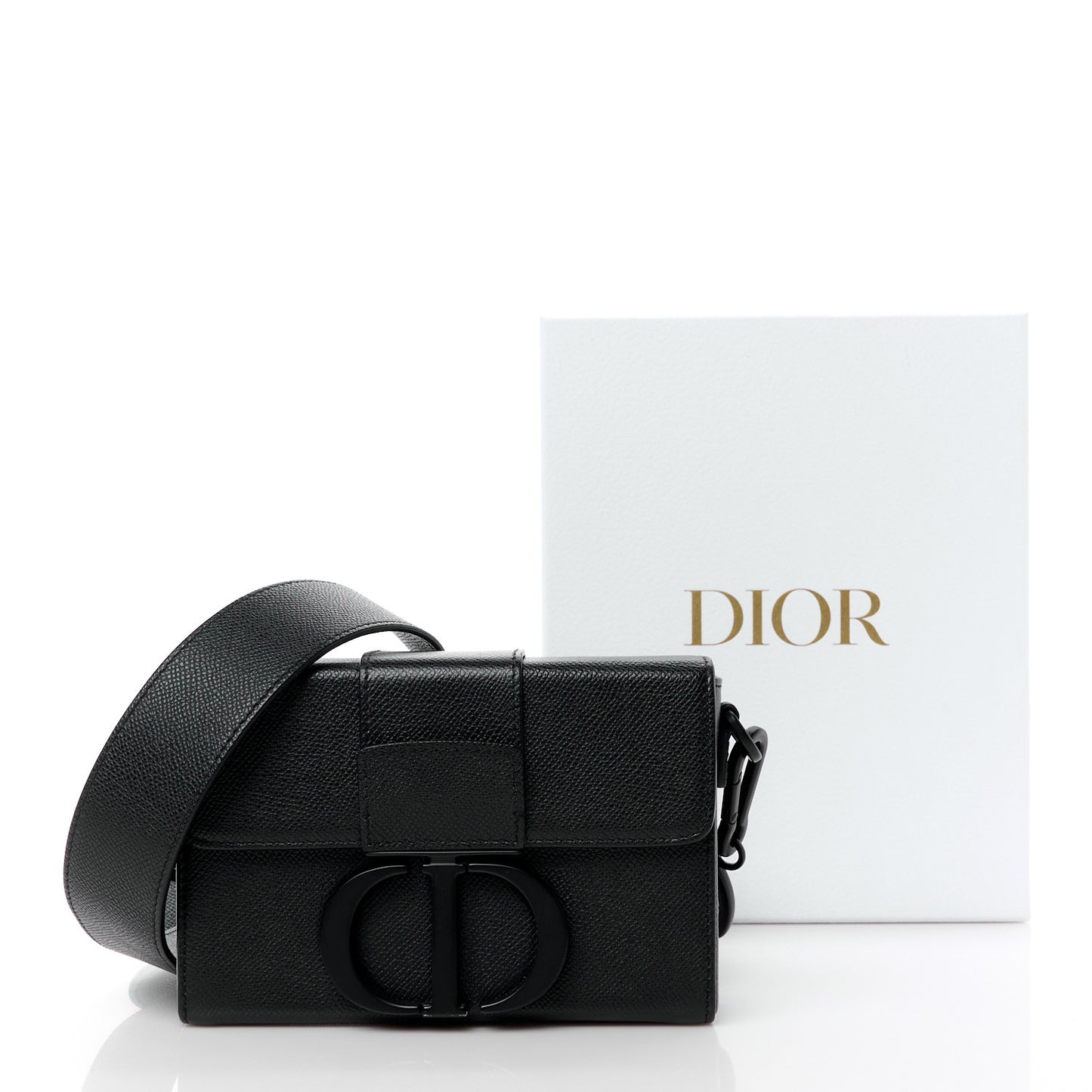 Ultra Matte Grained Calfskin 30 Montaigne Box Bag Black
