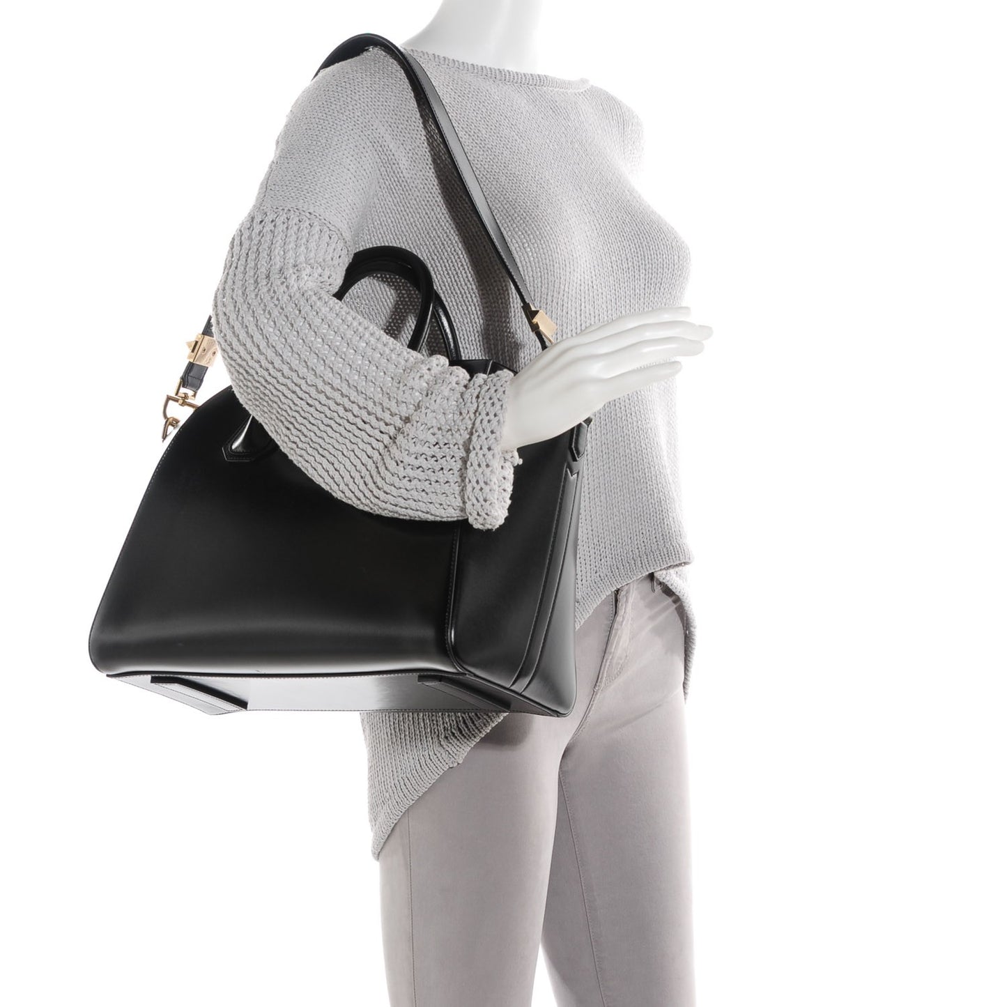 Shiny Lord Calfskin Medium Antigona Black