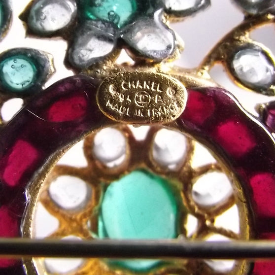 Chanel Gripoix Poured Glass Brooch Gold 6 of 6