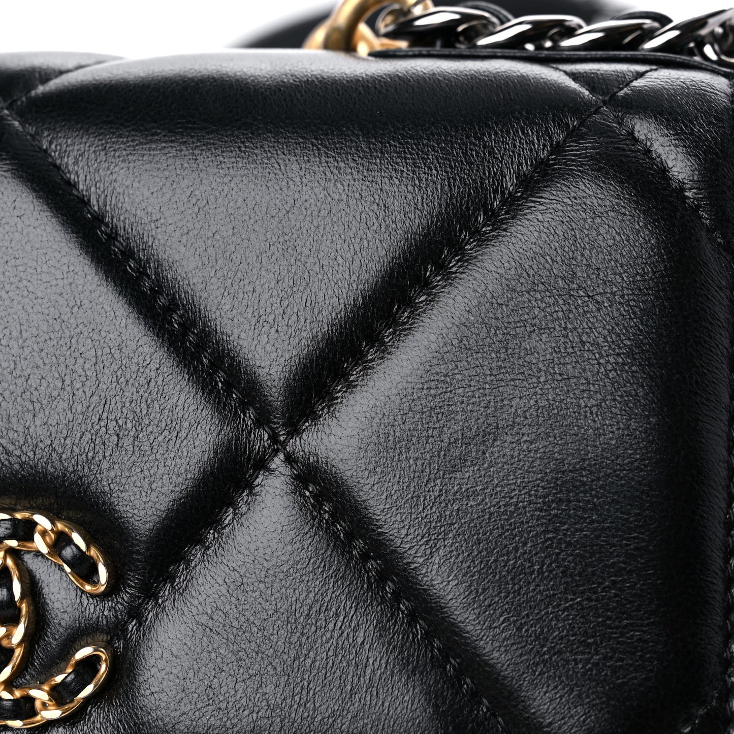 Lambskin Quilted Chanel 19 Wallet On Chain WOC Black