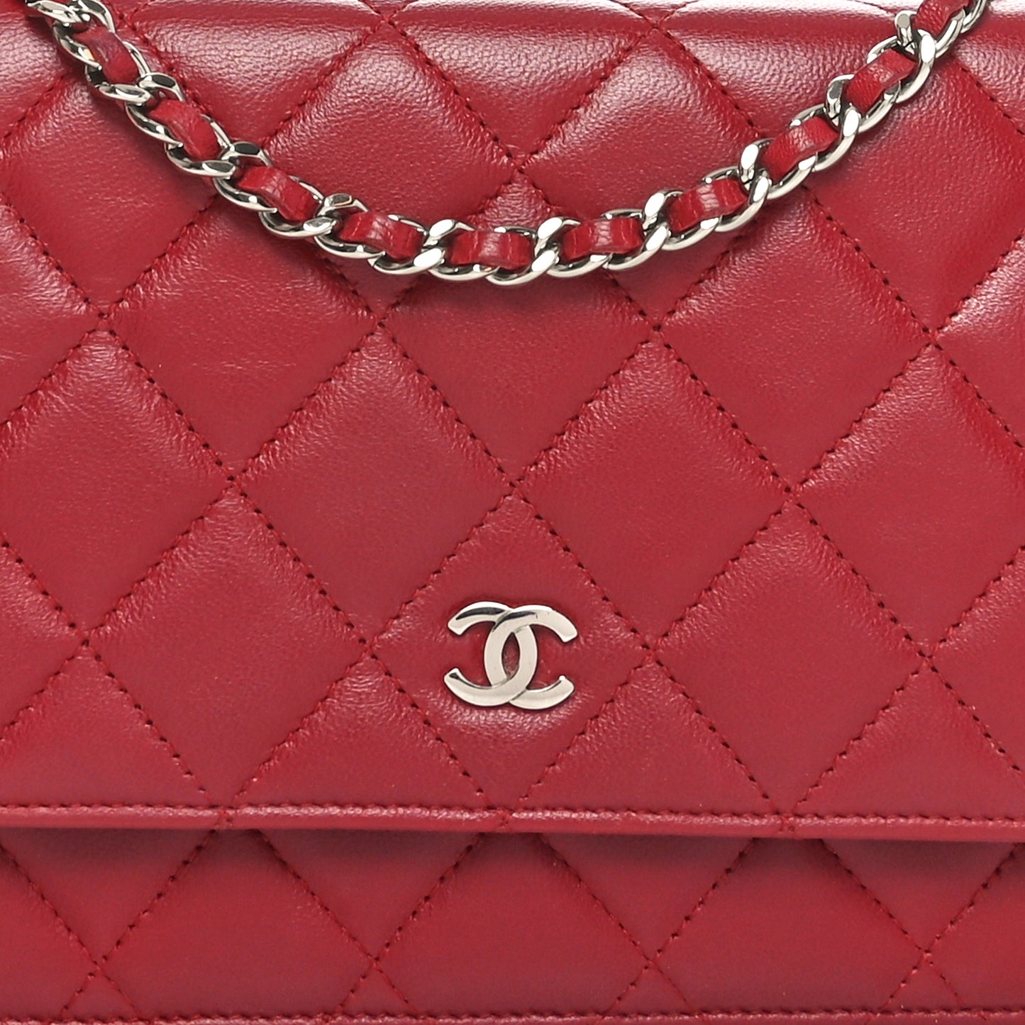 Lambskin Quilted Wallet On Chain WOC Red