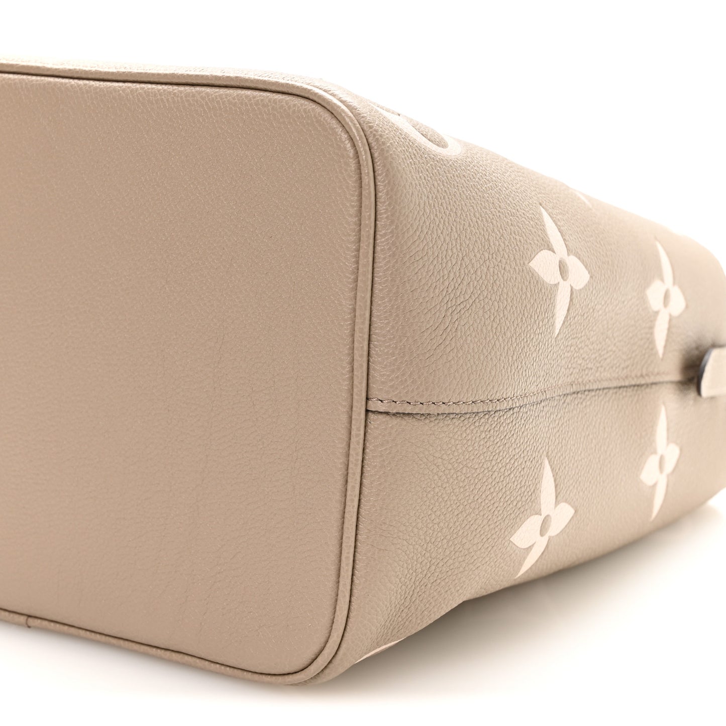 Empreinte Monogram Giant Neonoe MM Tourterelle Creme