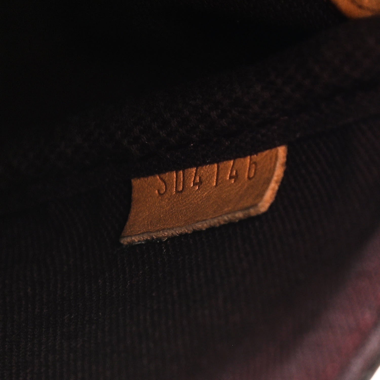 Louis Vuitton Monogram Favorite PM 9 of 13