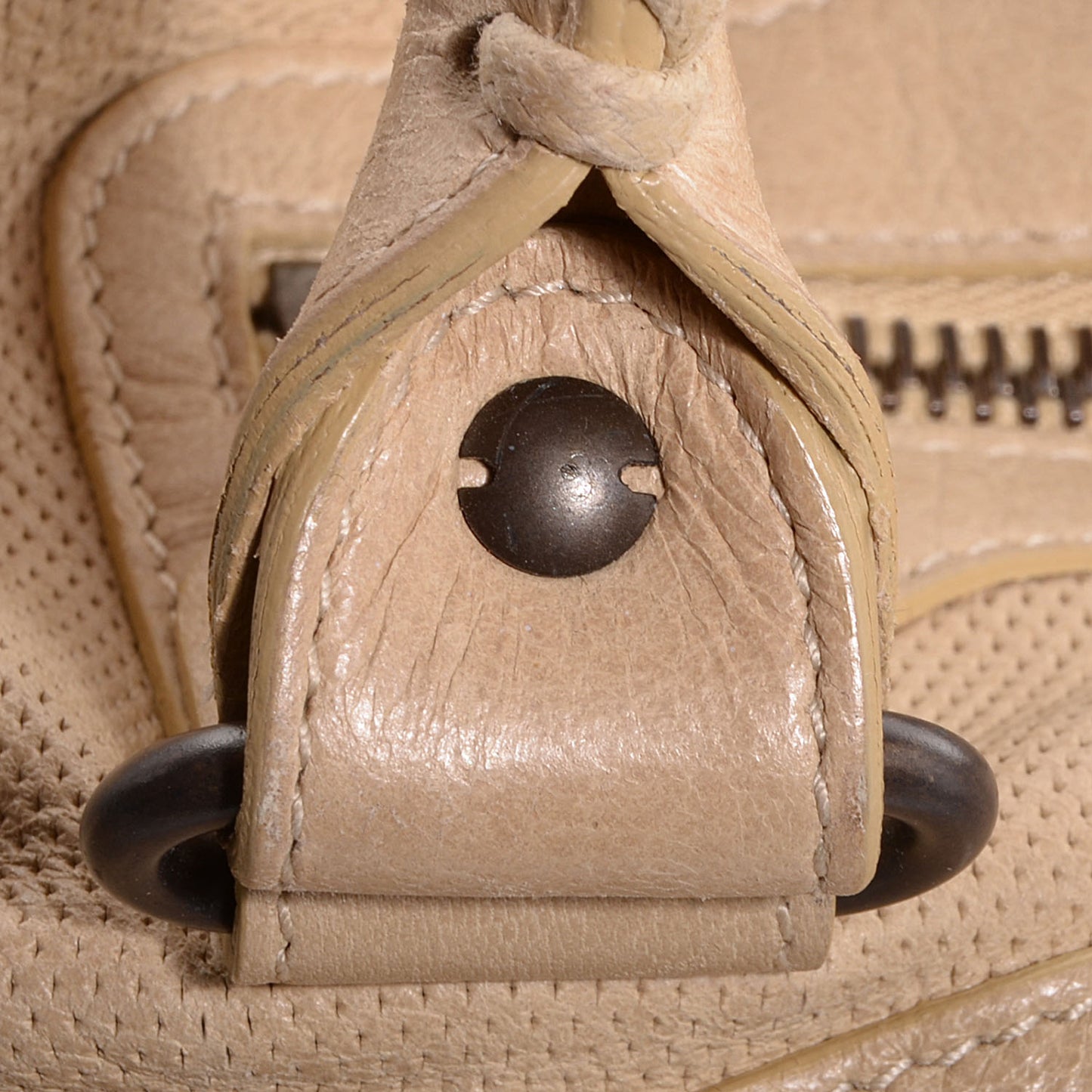 Agneau Perforated First Sahara