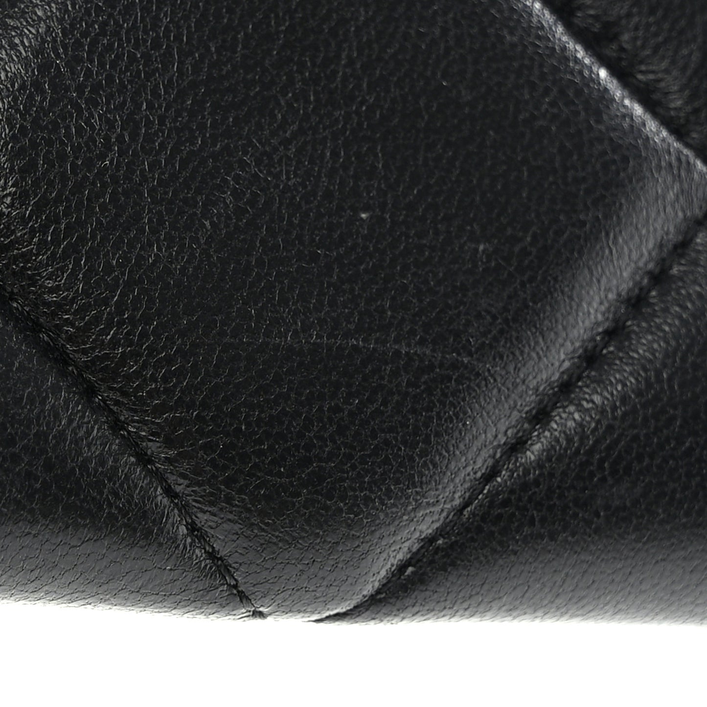 Lambskin Quilted Chanel 19 Card Holder Black