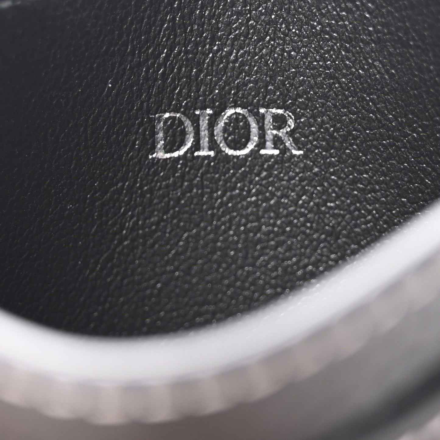 Grained Calfskin Saddle Card Holder Black