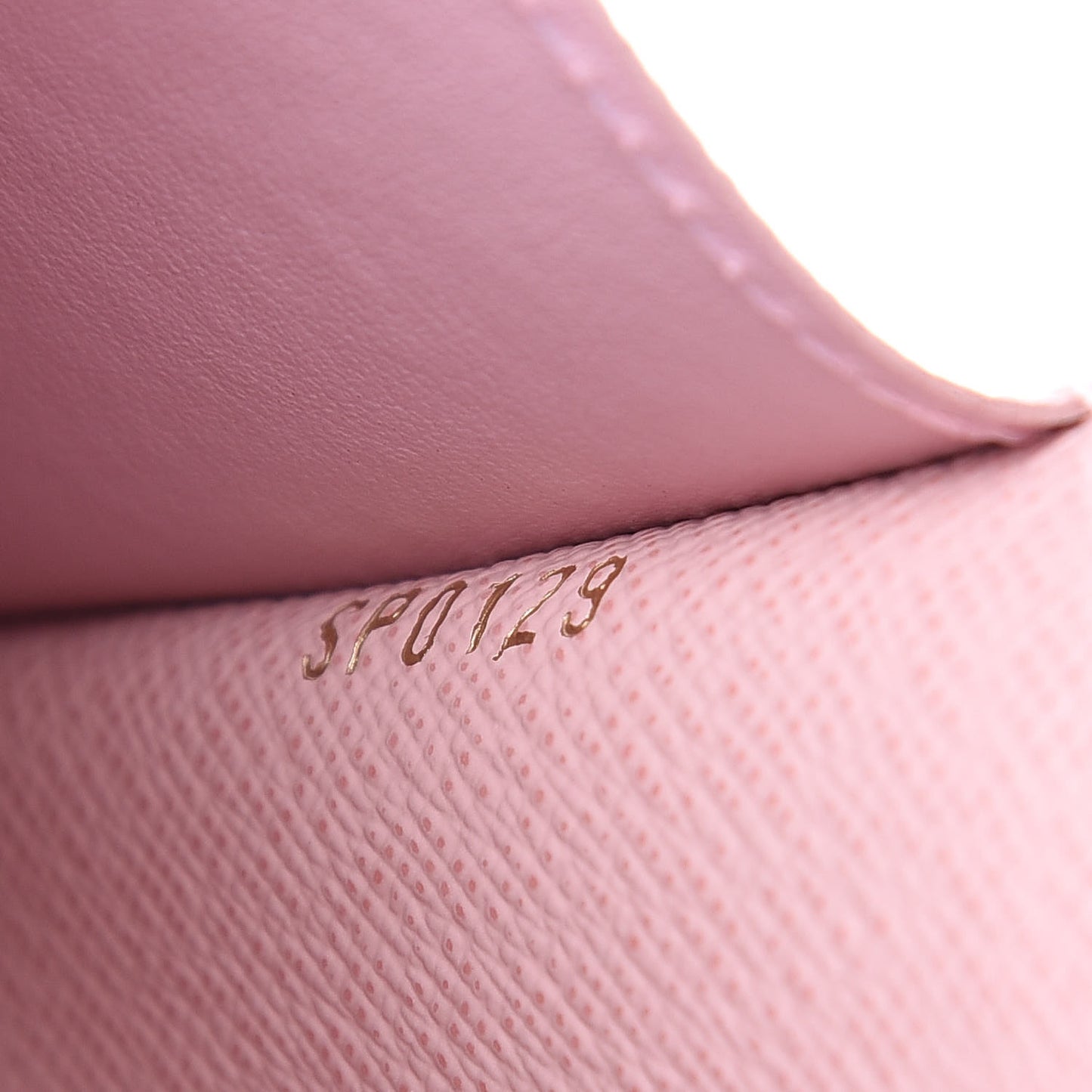 Monogram My LV World Tour Passport Cover Rose Ballerine