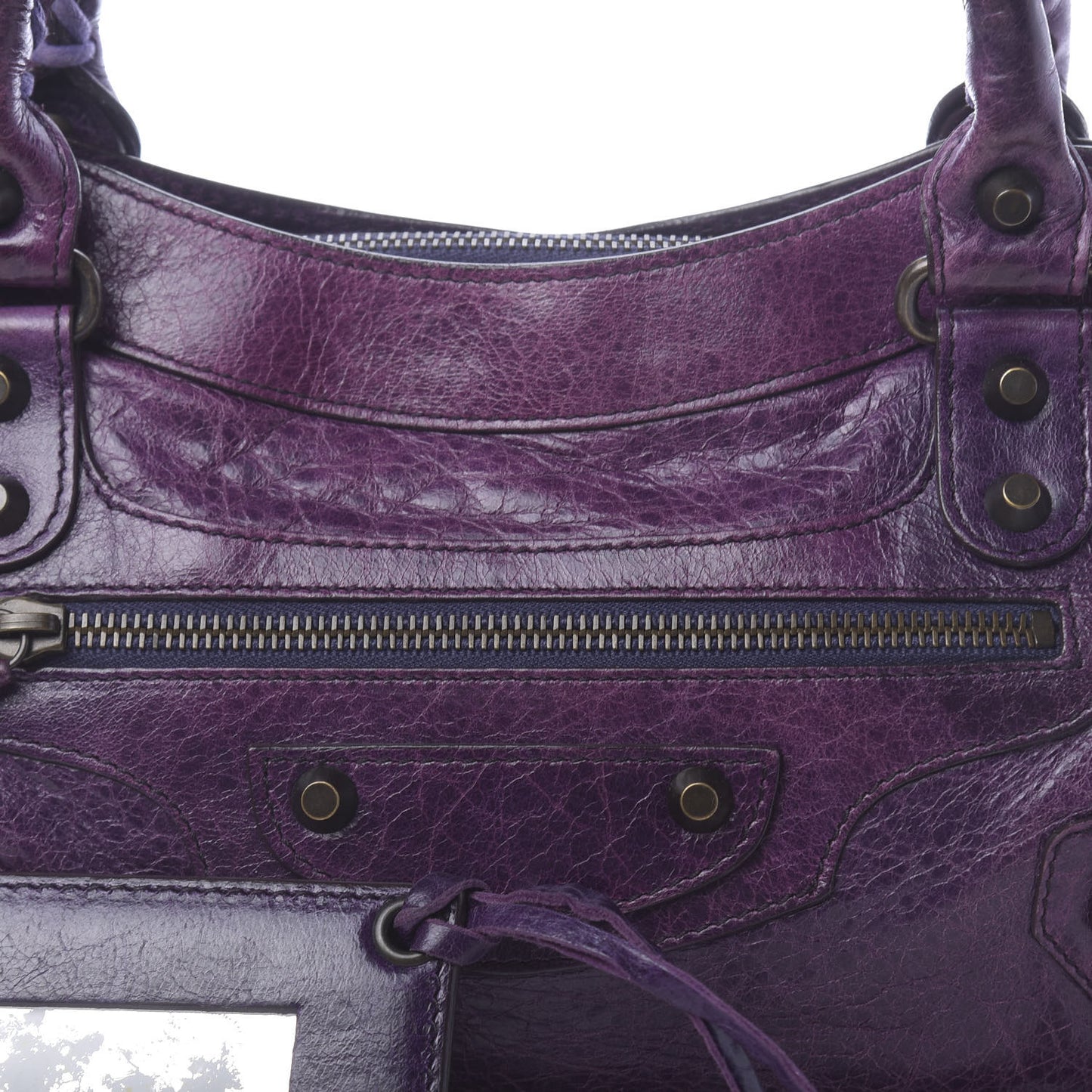 Agneau Classic Hardware First Raisin