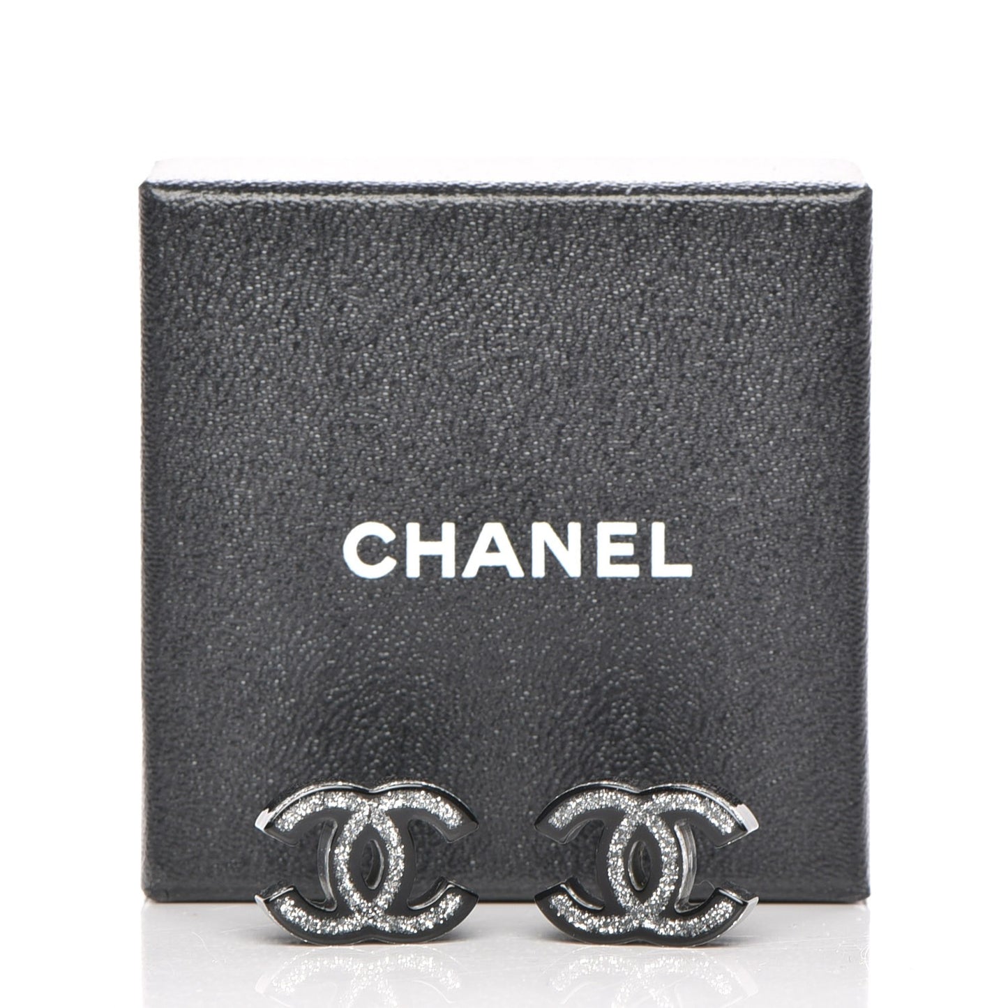 Resin CC Earrings Silver Black