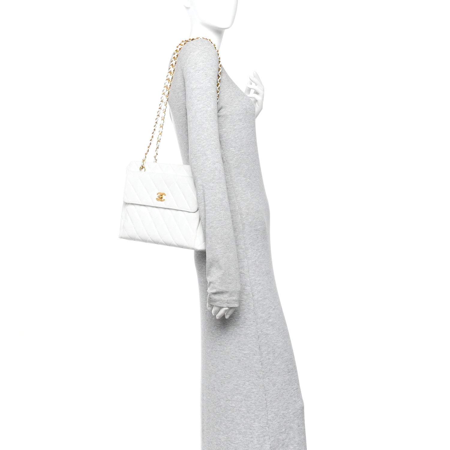 Chanel Caviar CC Shoulder Bag White 2 of 11